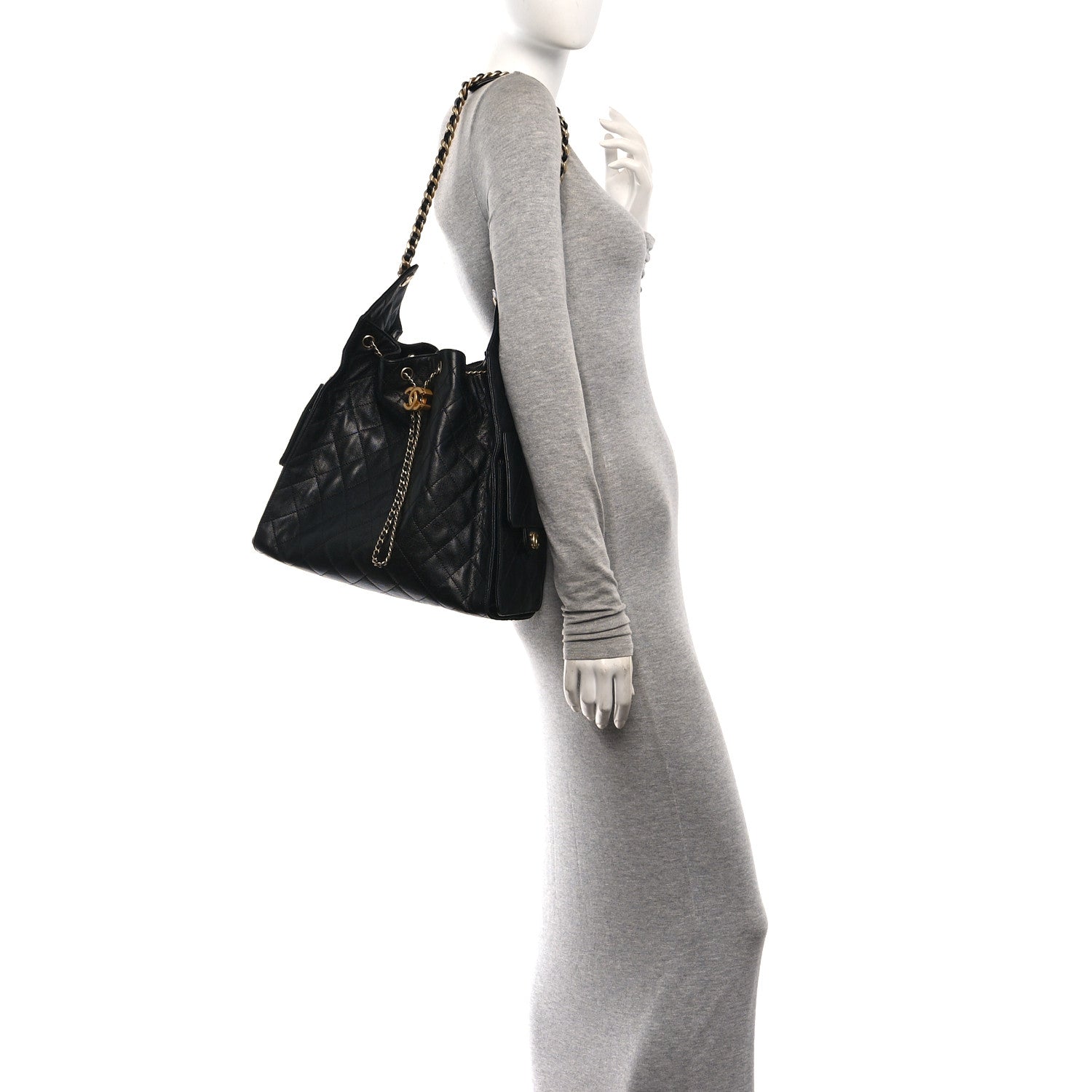 Caviar Quilted Medium Chanel 25 Handbag Black — view 2