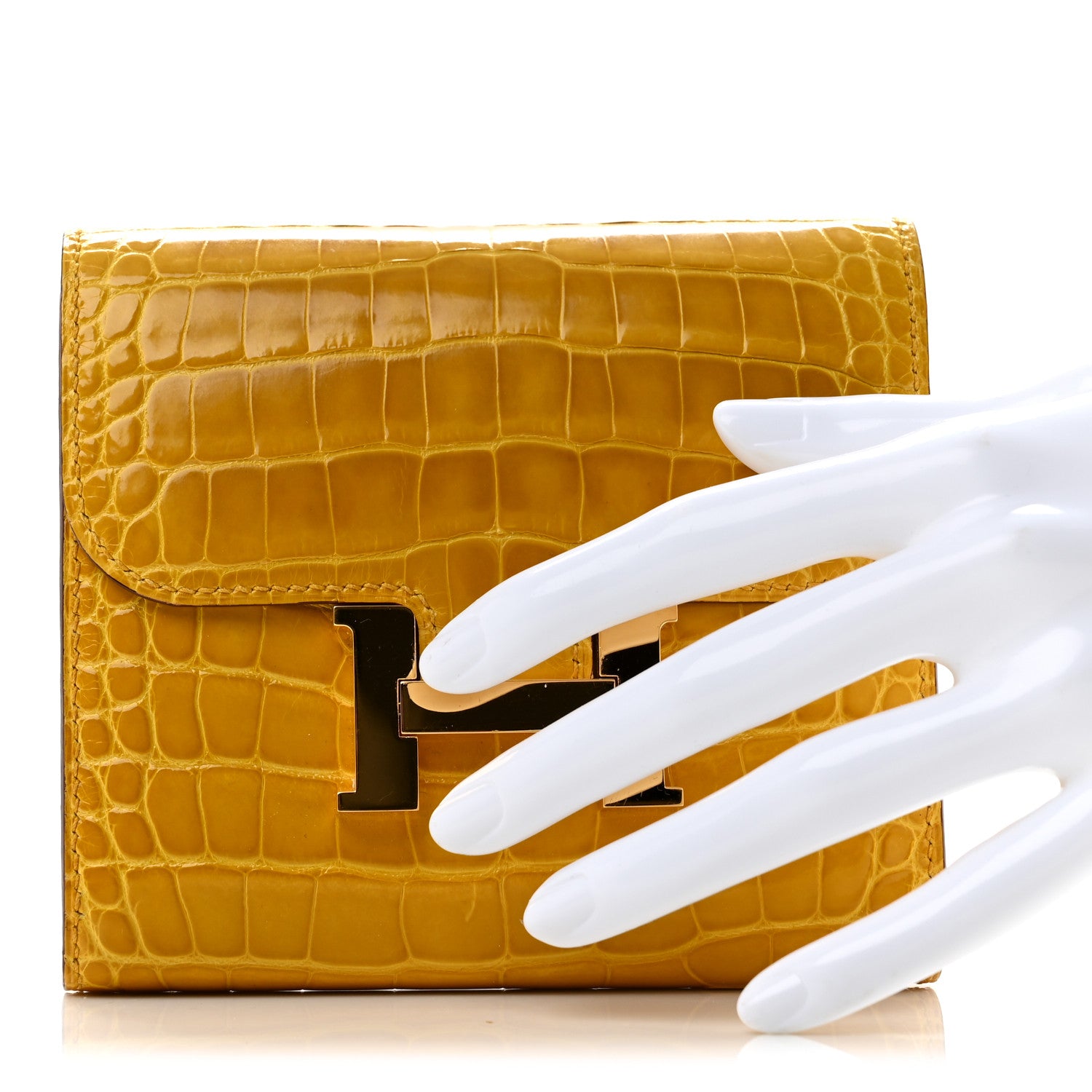 Shiny Alligator Constance Short Wallet Jaune Ambre — view 2