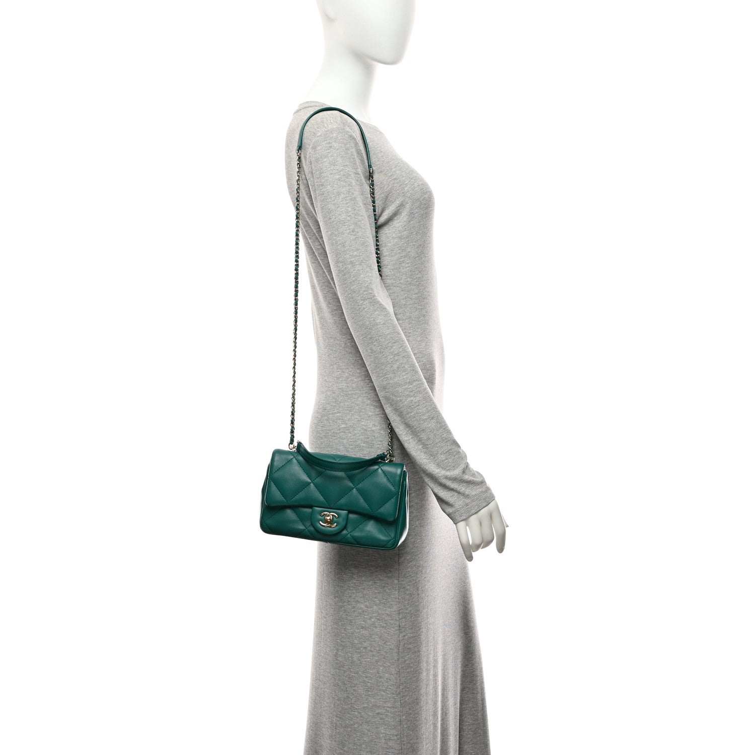 Lambskin Quilted Small Easy Carry Flap Green — view 2