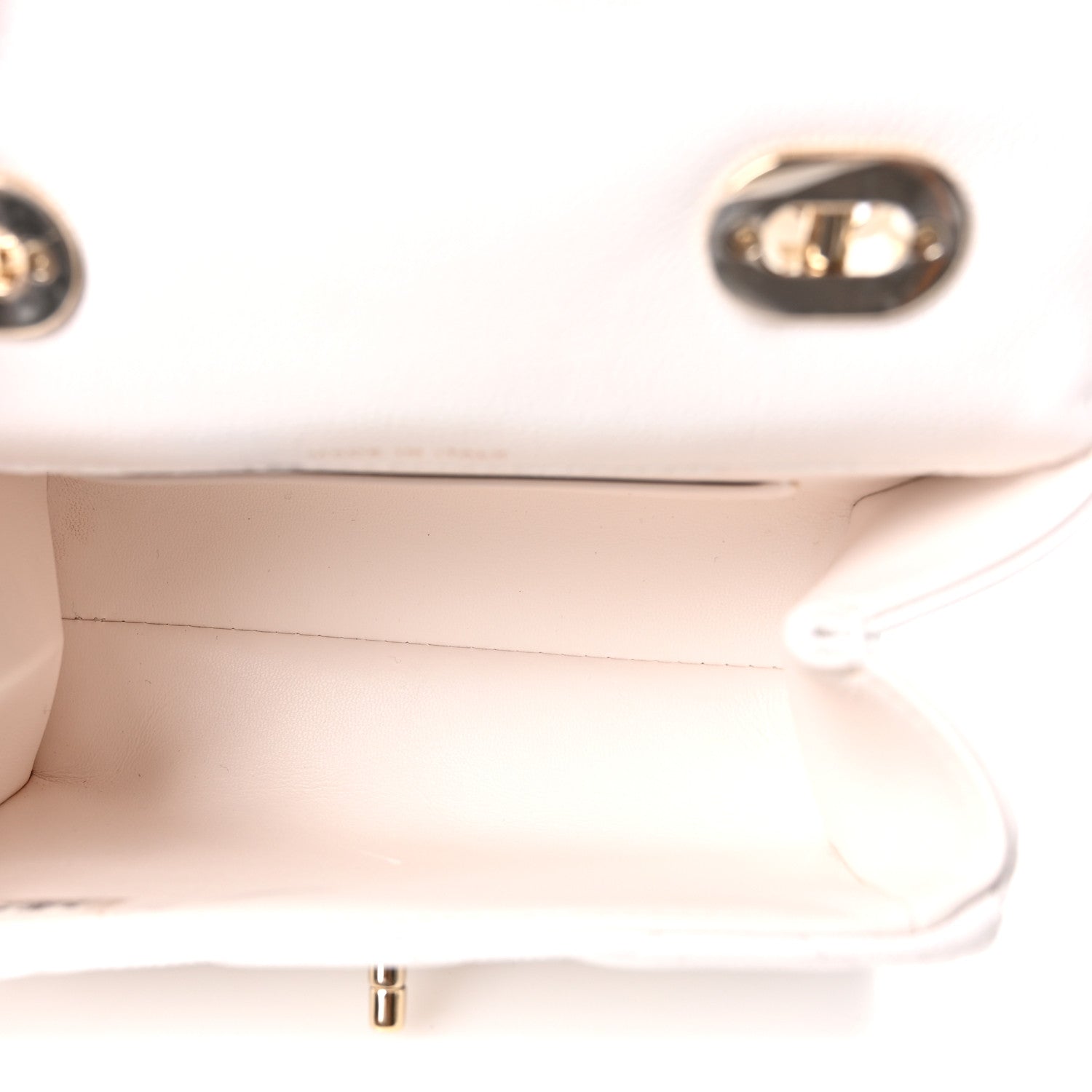 Caviar Quilted Retro Mini Twist Top Handle Clutch Flap White — view 5