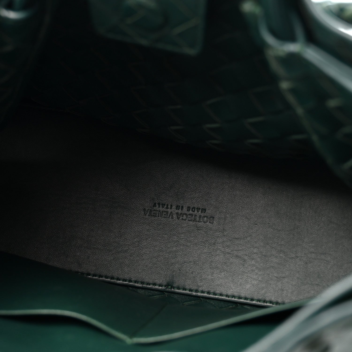 Nappa Intrecciato Medium Andiamo Shoulder Bag Emerald Green — view 5