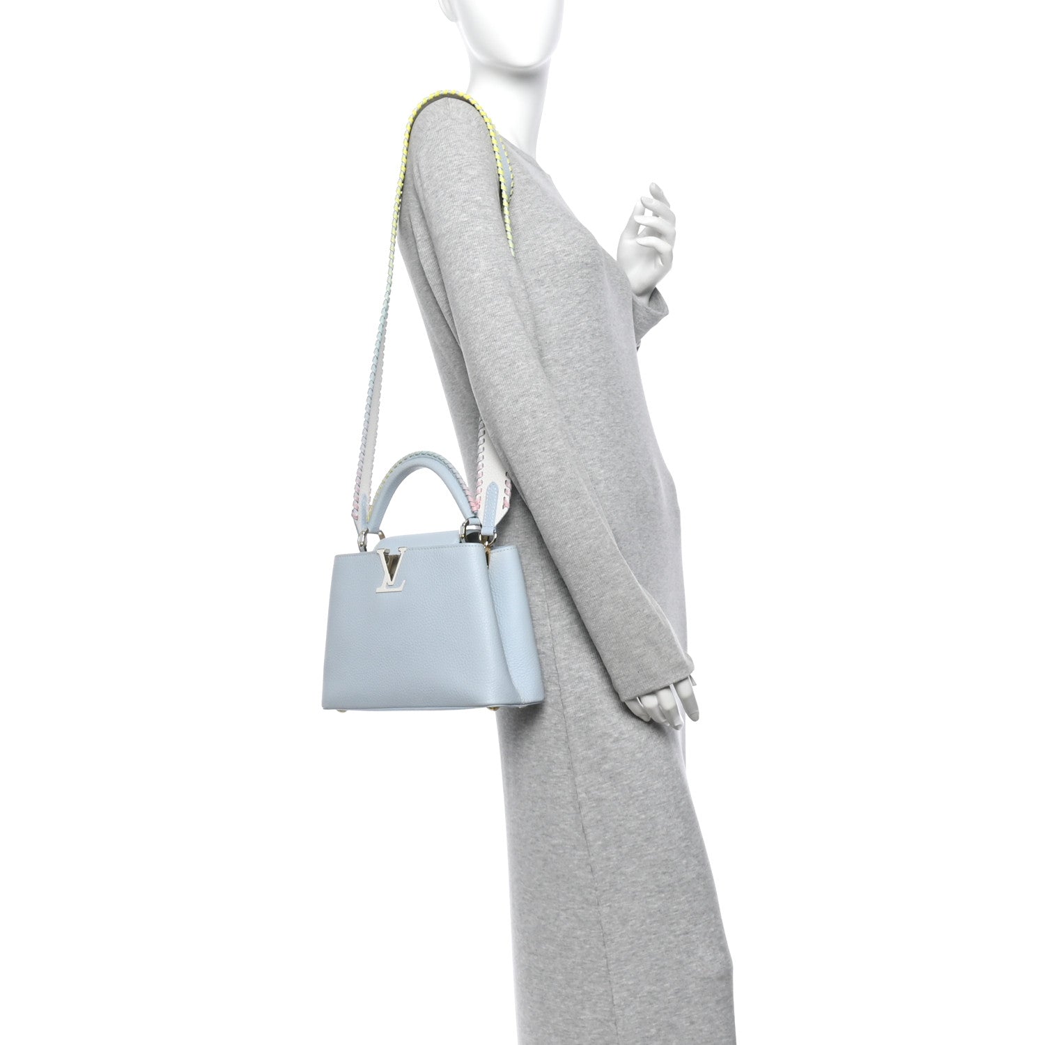 Taurillon Capucines BB Light Blue — view 2
