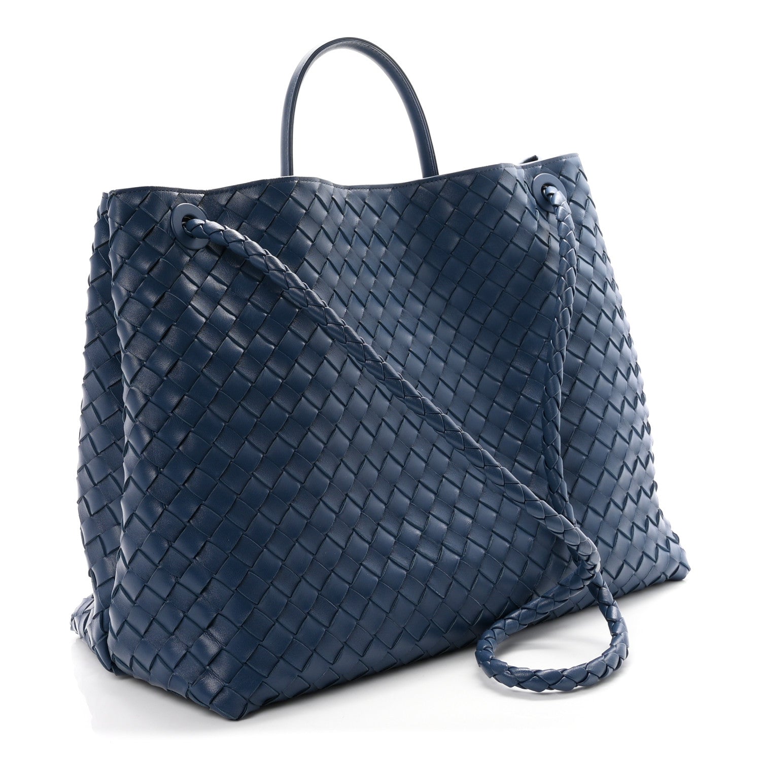 Nappa Intrecciato Large Andiamo Shoulder Bag Venezia — view 3
