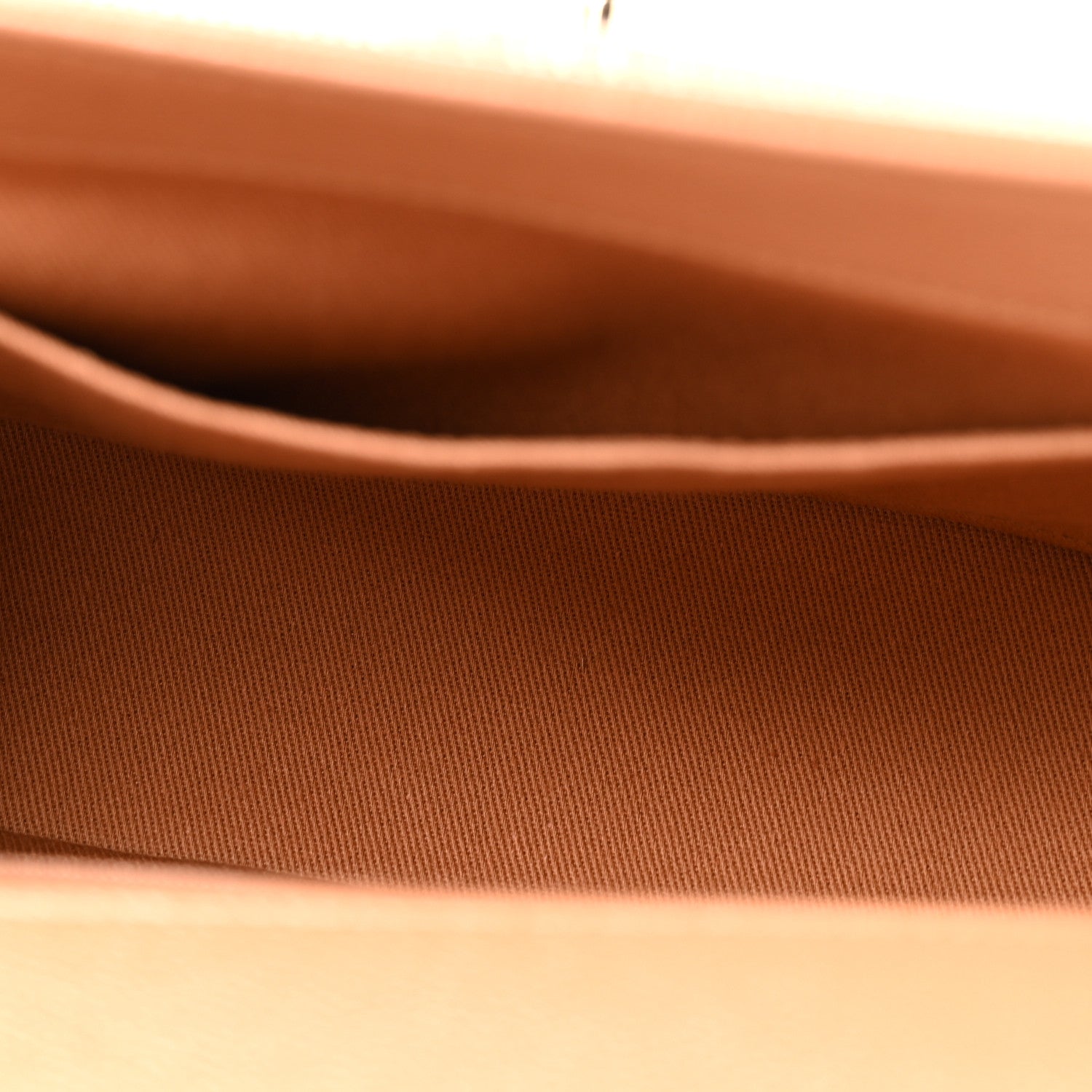 Caviar Quilted Medium Business Affinity Flap Brown — view 5