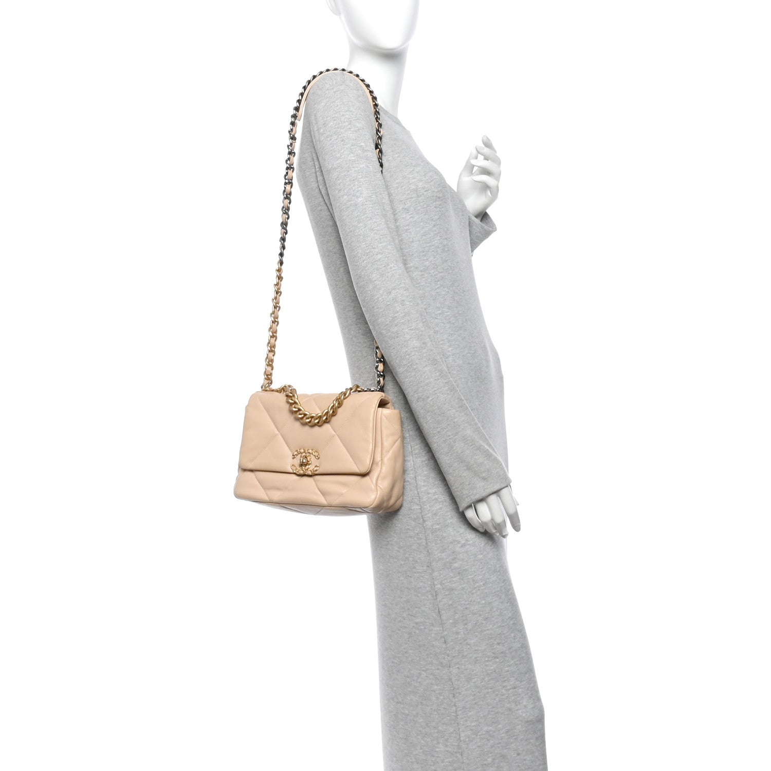 Lambskin Quilted Medium Chanel 19 Flap Light Beige — view 2