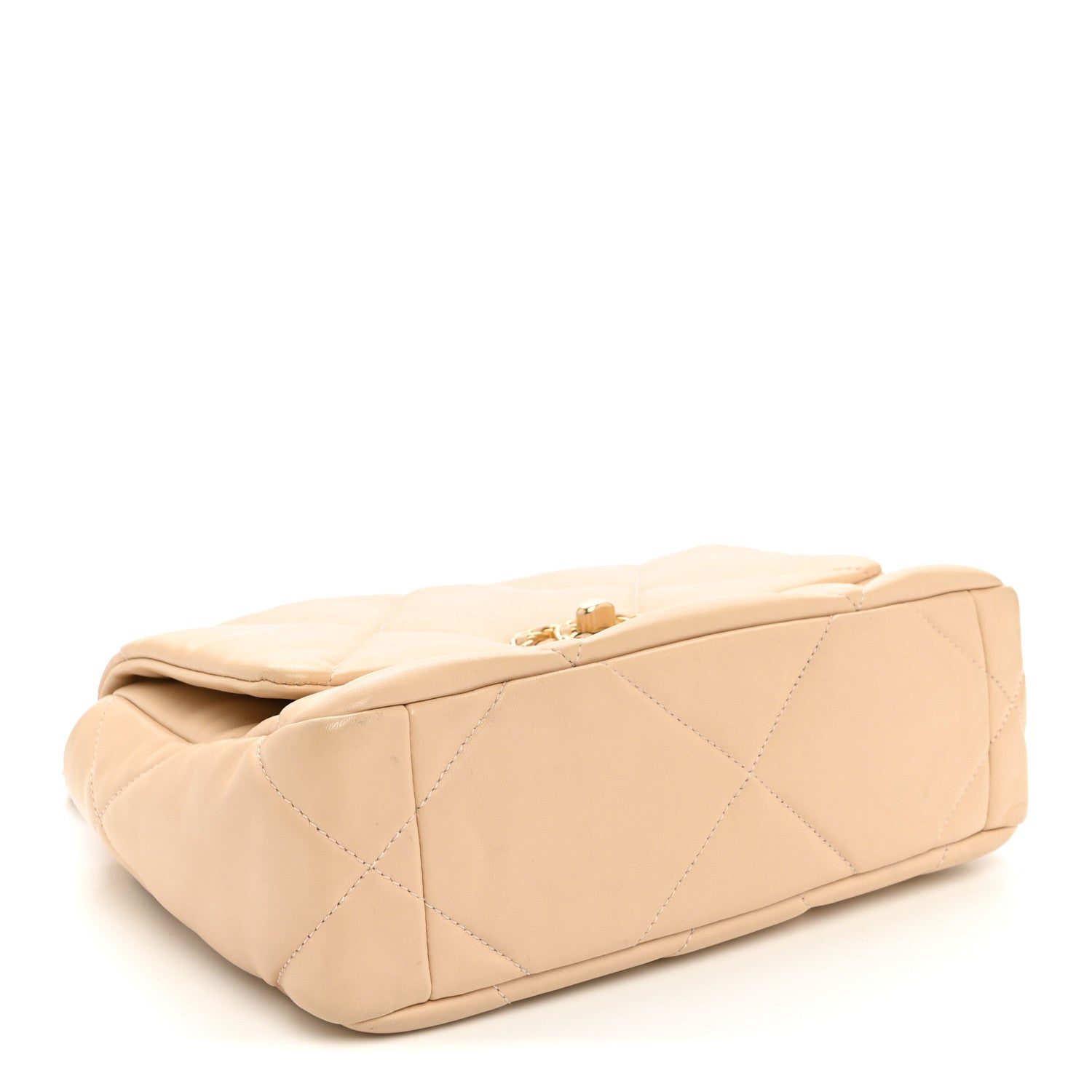 Lambskin Quilted Medium Chanel 19 Flap Light Beige — view 4