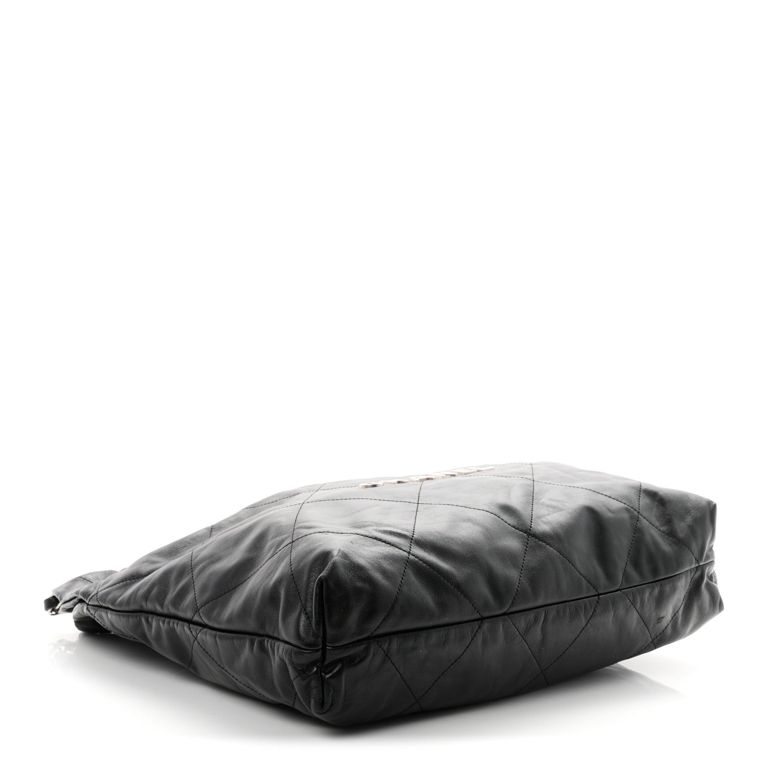 Shiny Calfskin Quilted Chanel 22 — view 5