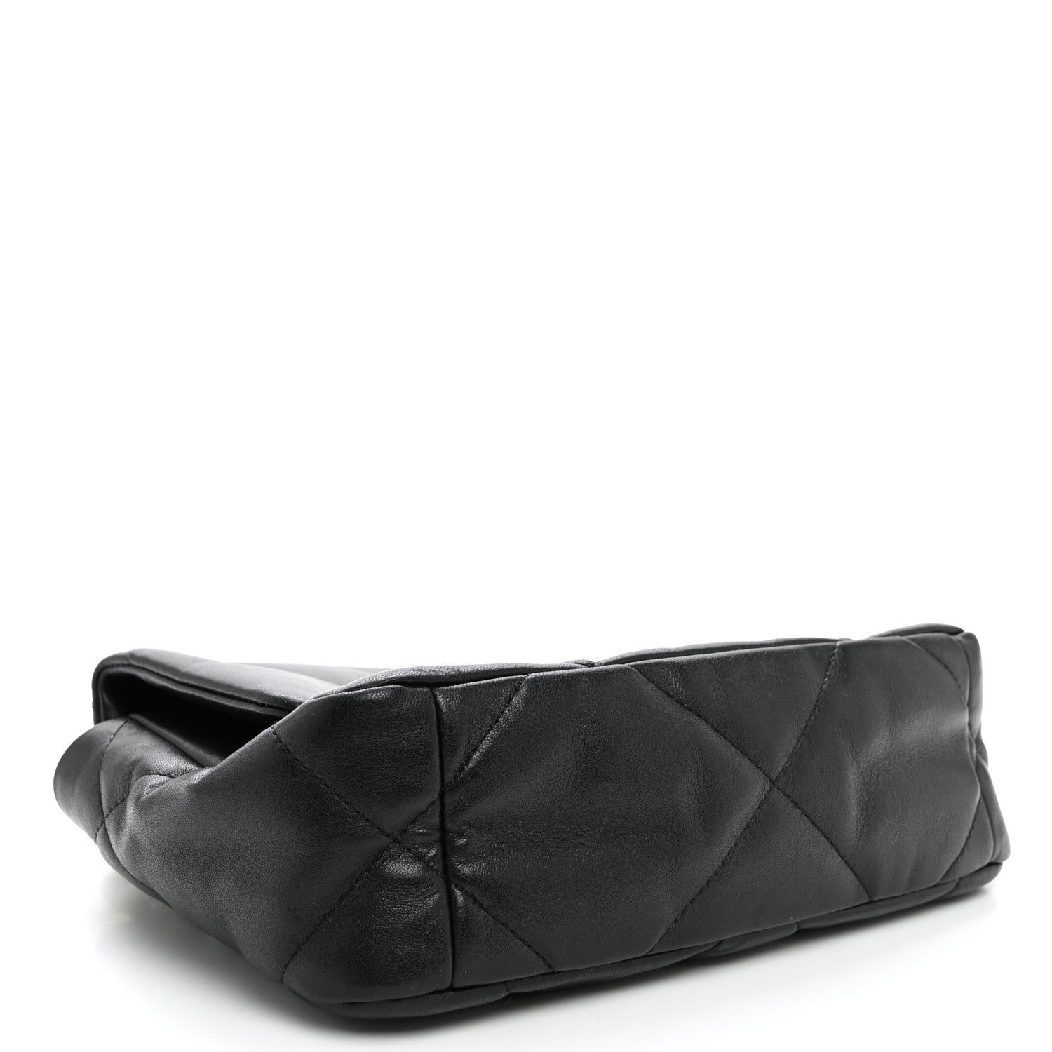 Lambskin Quilted Medium Chanel 19 Flap Black — view 4