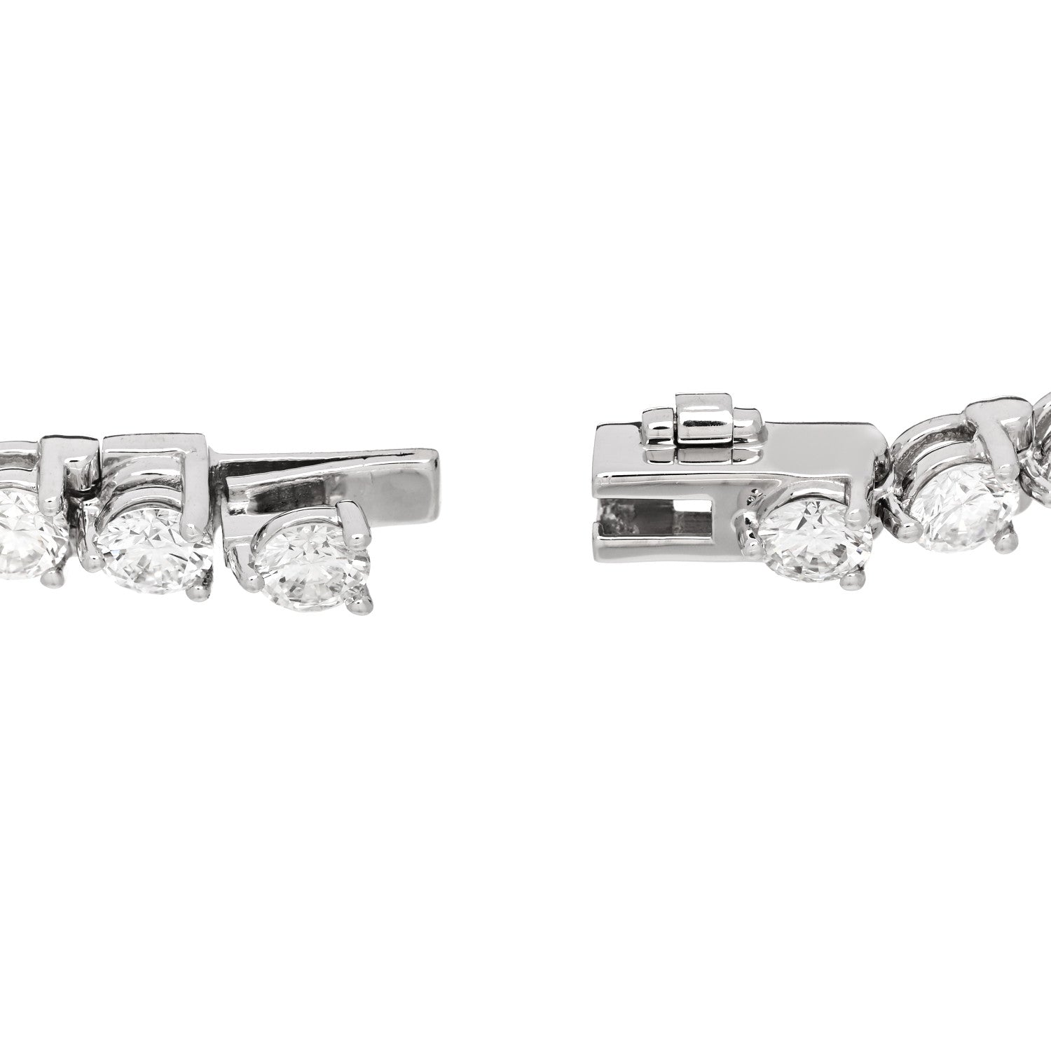 18K White Gold Diamond 7.86ctw Tennis Bracelet — view 4