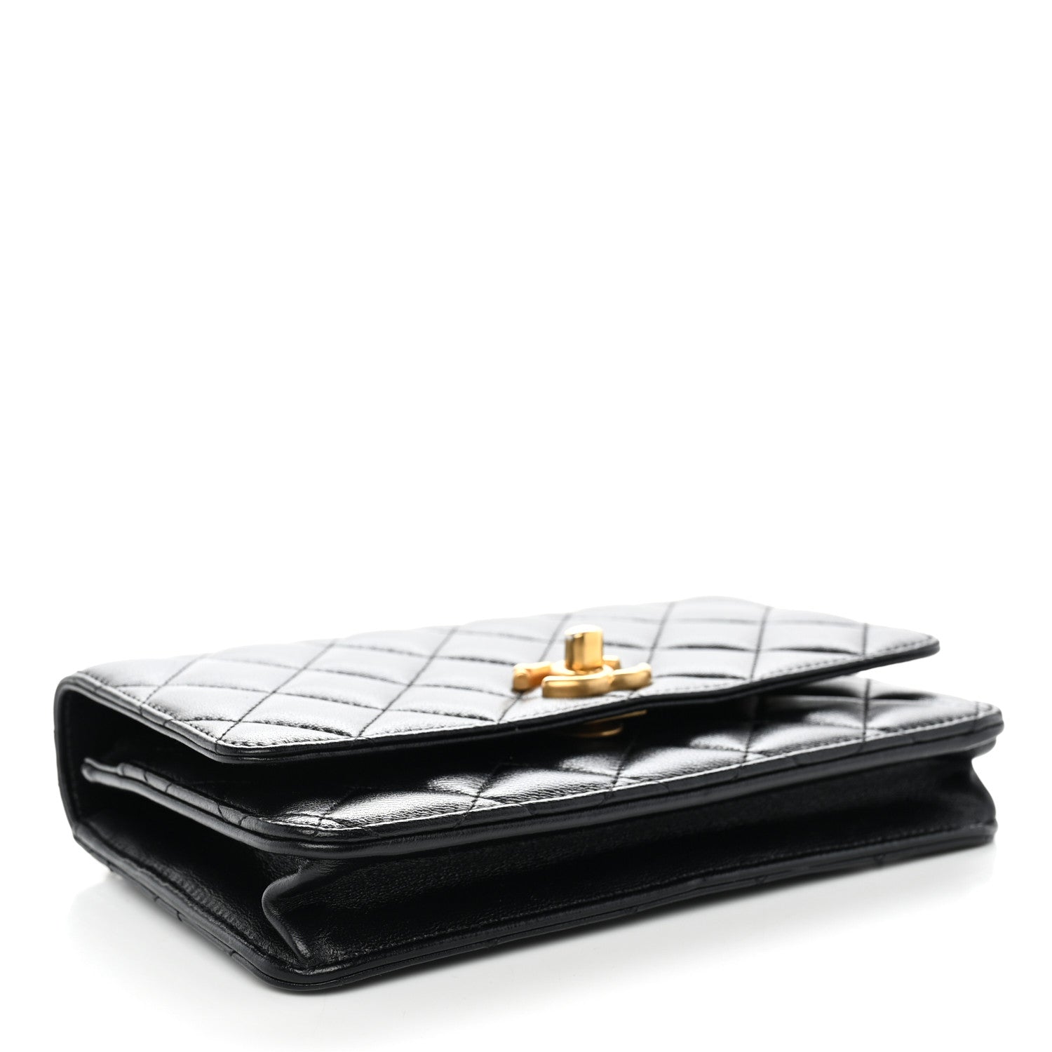 Lambskin Quilted Sweetheart Wallet On Chain WOC Black — view 4