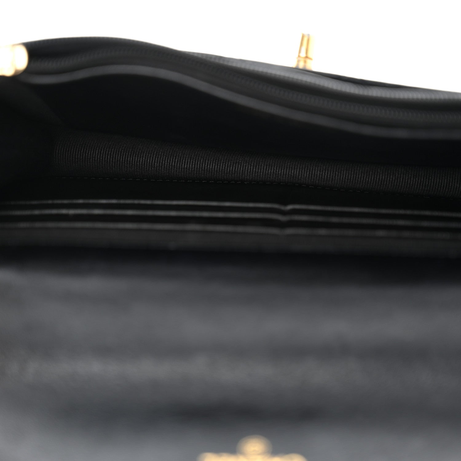 Lambskin Quilted Sweetheart Wallet On Chain WOC Black — view 5