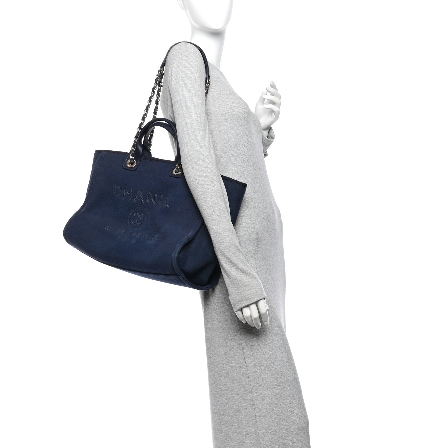 Mixed Fibers Calfskin Medium Deauville Tote Navy Blue — view 2