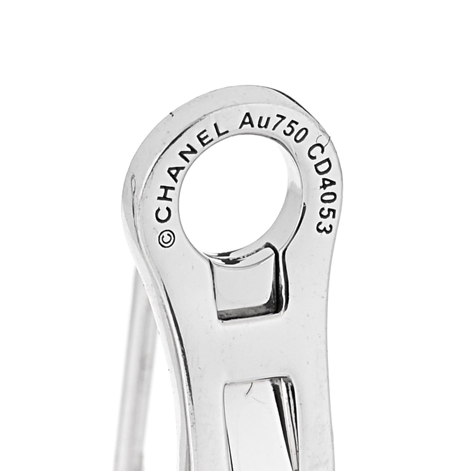 18K White Gold Diamond Bouton de Camélia Earrings — view 4