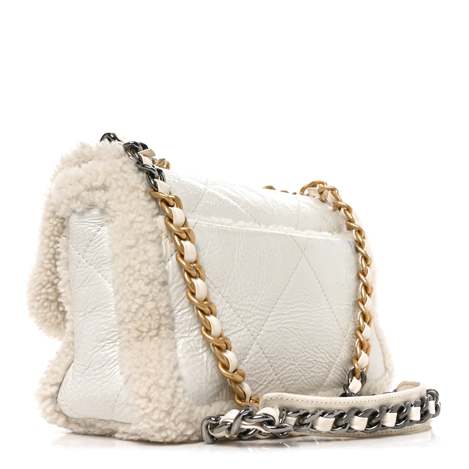 Crumpled Calfskin Shearling Sheepskin Medium Chanel 19 Flap White — view 2