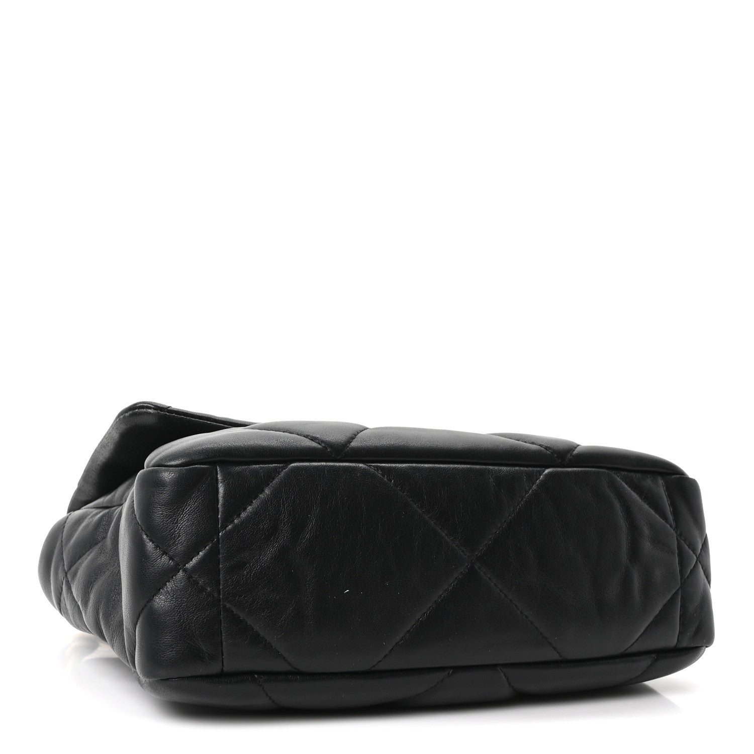 Lambskin Quilted Medium Chanel 19 Flap Black — view 4