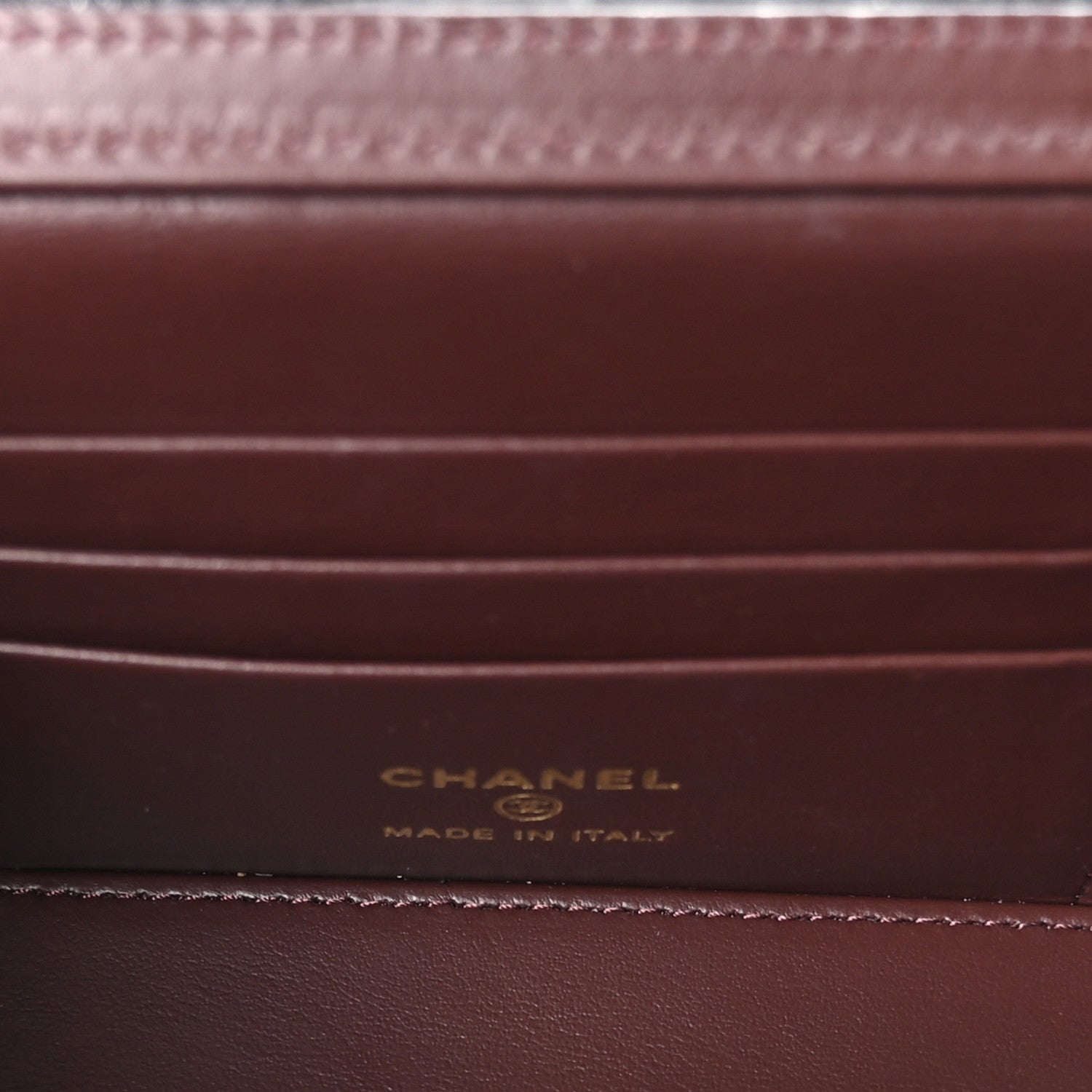 Caviar Quilted Small Vanity Case With Chain Black — view 5
