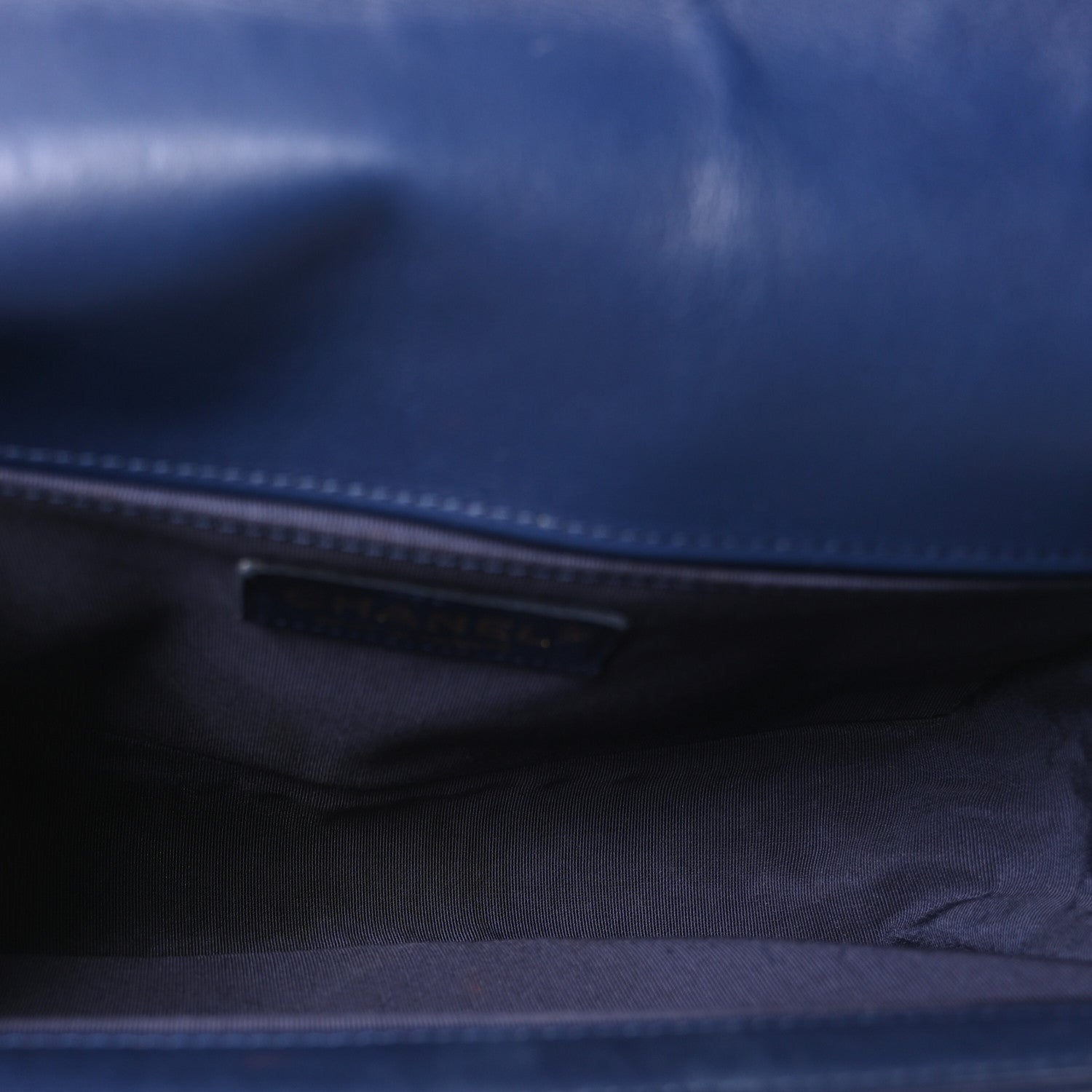 Lambskin Quilted Medium Boy Flap Dark Navy — view 5