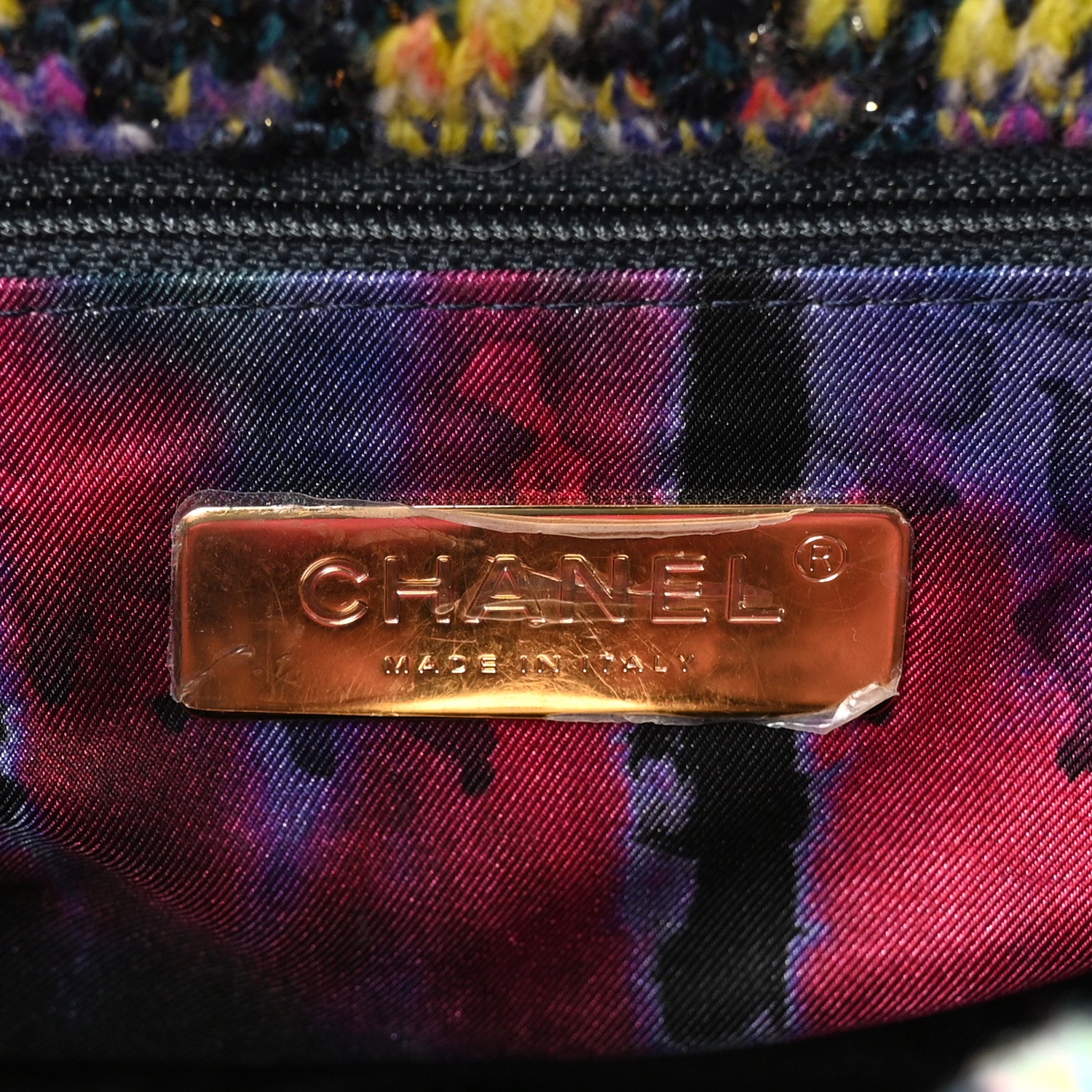 Tweed Quilted Medium Chanel 19 Flap Dark Multicolor — view 5