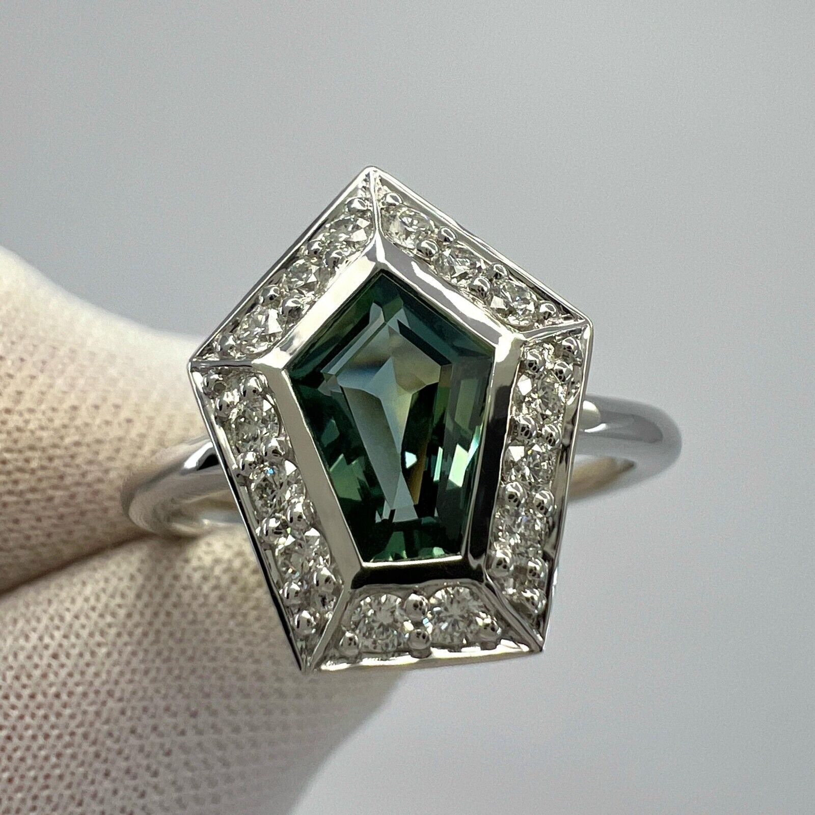 GIA Certified 1.35ct Untreated Sapphire Green Blue & Diamond 18k White Gold Ring — view 3