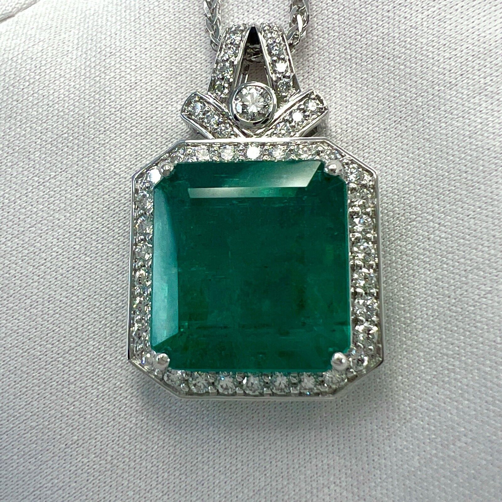 15.10ct GIA Certified Zambia Emerald & Diamond 18k White Gold Pendant Necklace — view 5