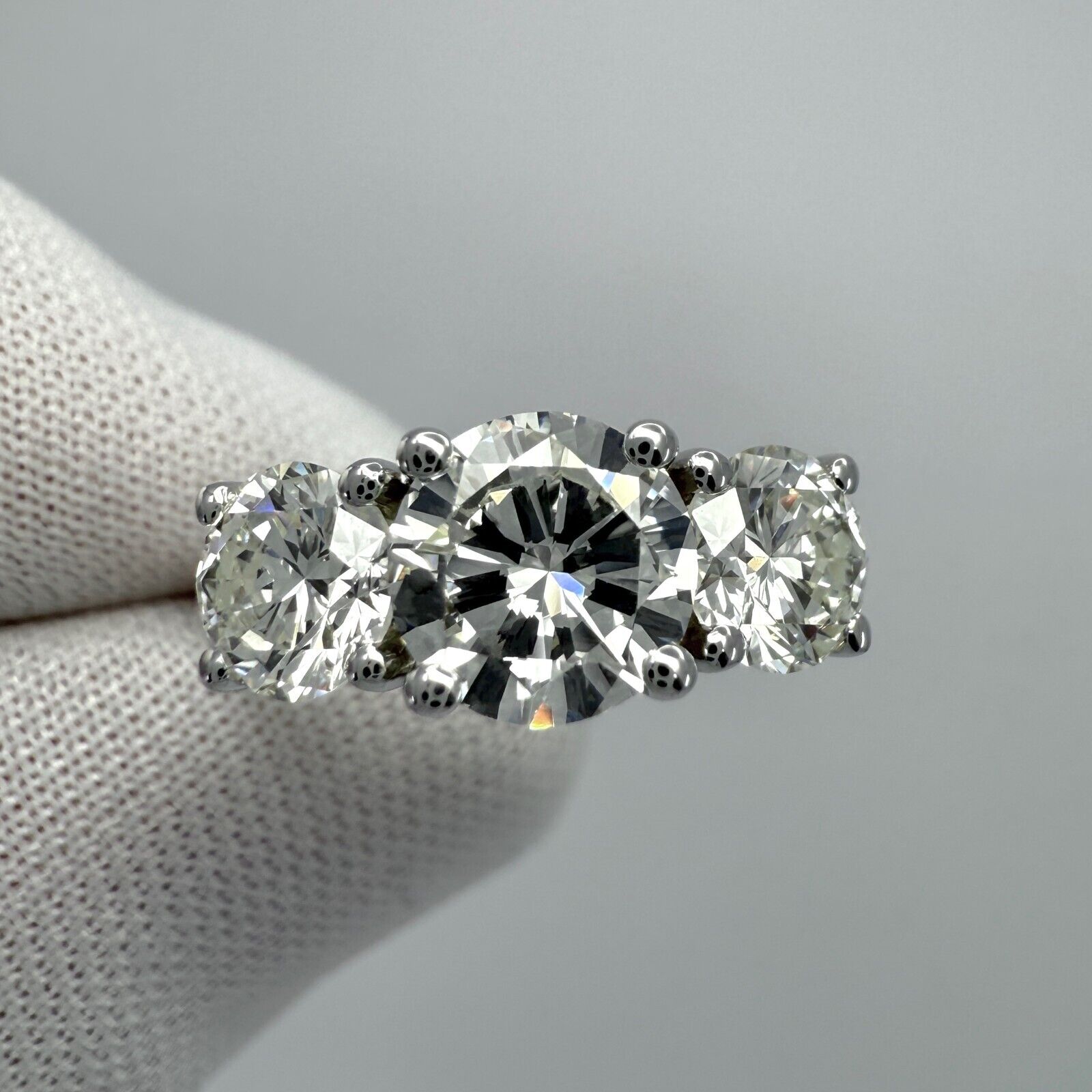 2.07ct GIA Certified Natural Diamond Round VS1 18k White Gold Three Stone Ring — view 2