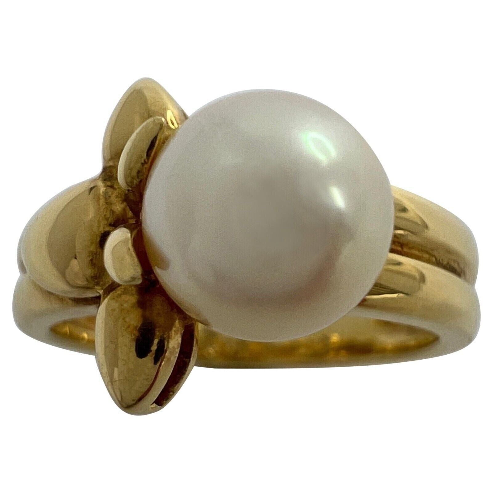 Rare Vintage Van Cleef & Arpels White Pearl 18k Yellow Gold Flower Ring EU49 — view 1