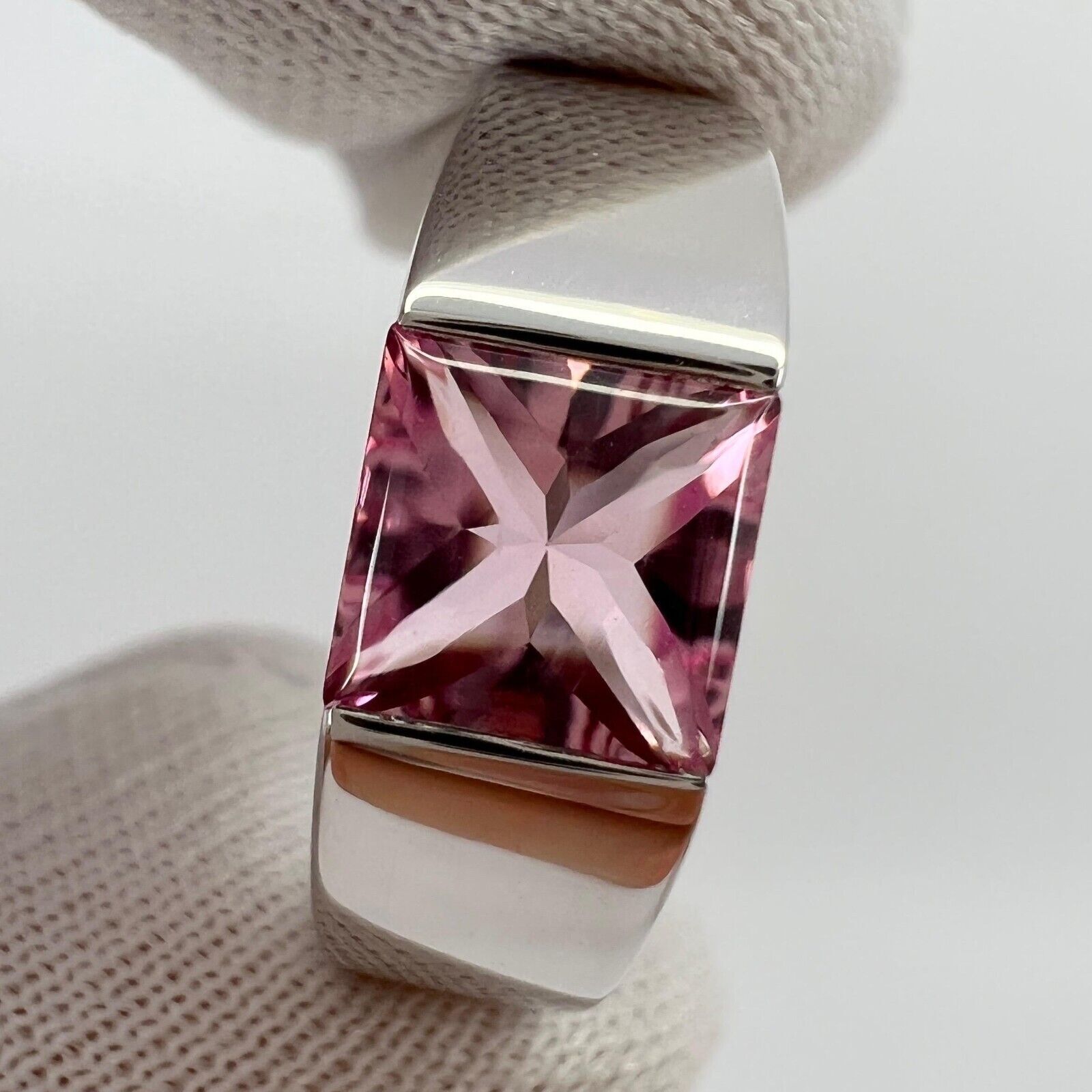 Vintage Cartier Vivid Pink Tourmaline 18 Karat White Gold Tank Band Ring 50 — view 3