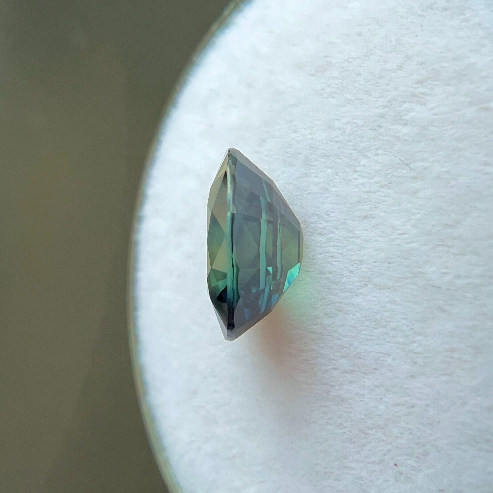 Unique GIA Certified NATURAL 1.49ct Bi Colour Sapphire Fancy THAI Gemstone 7.6x6mm — view 5