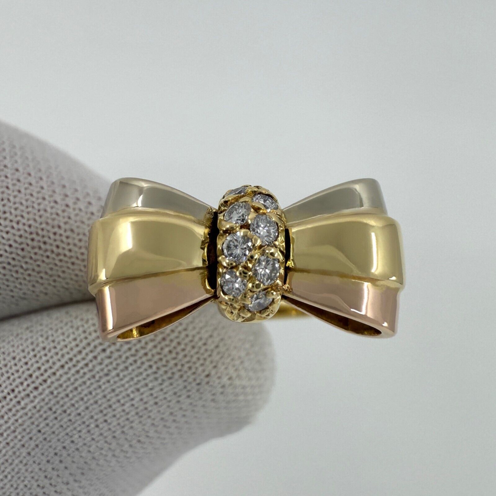 Rare Vintage Van Cleef & Arpels Diamond Ribbon Bow 18k Mutli Tone Gold Ring — view 3