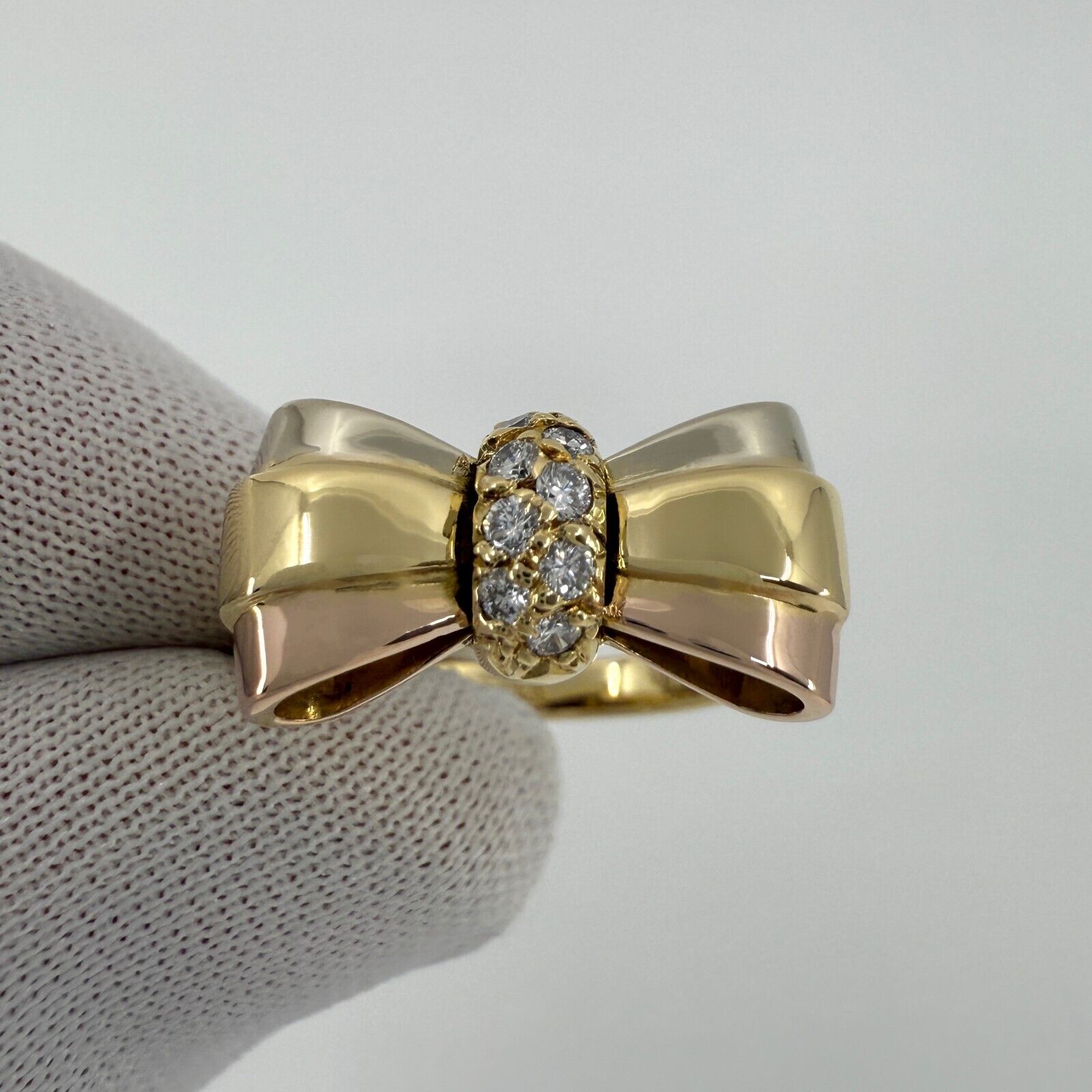 Rare Vintage Van Cleef & Arpels Diamond Ribbon Bow 18k Mutli Tone Gold Ring — view 4