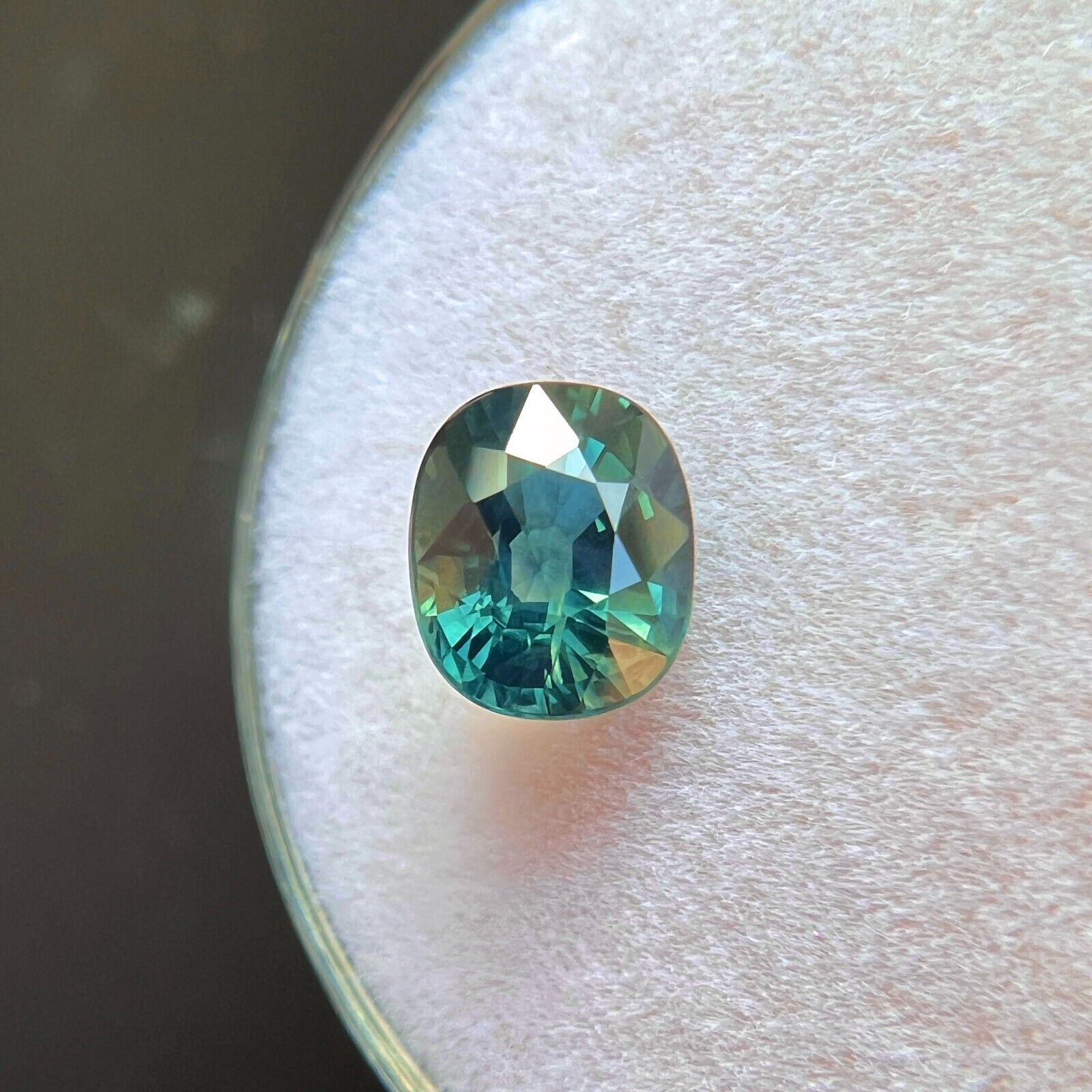 NATURAL 1.37ct GIA Certified Green Blue UNTREATED Sapphire Cushion Cut 6.7x5.5mm — view 4