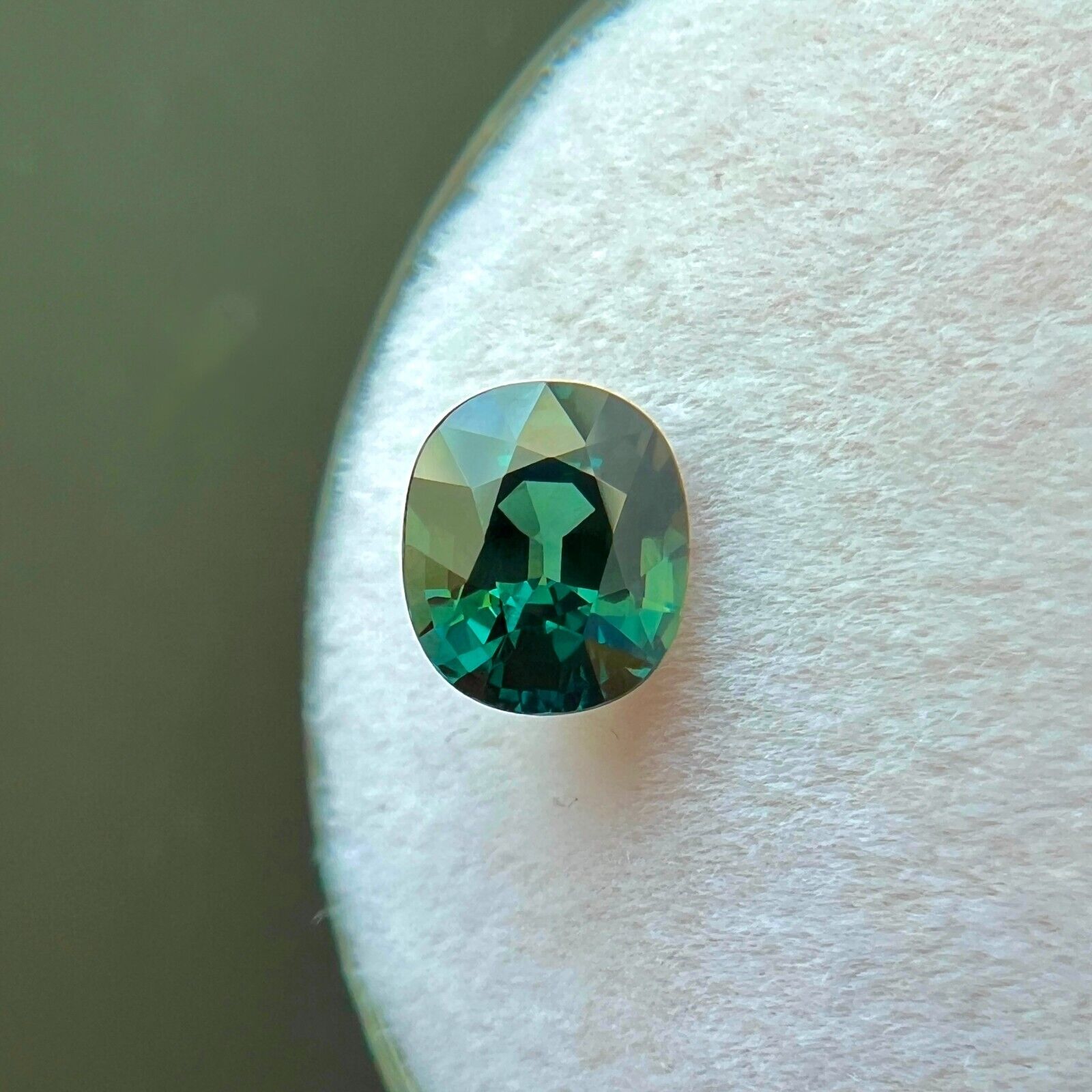 GIA CERTIFIED 1.26ct Teal Green Blue UNTREATED Sapphire 6.3x5.3mm Oval Cut Gem — view 4