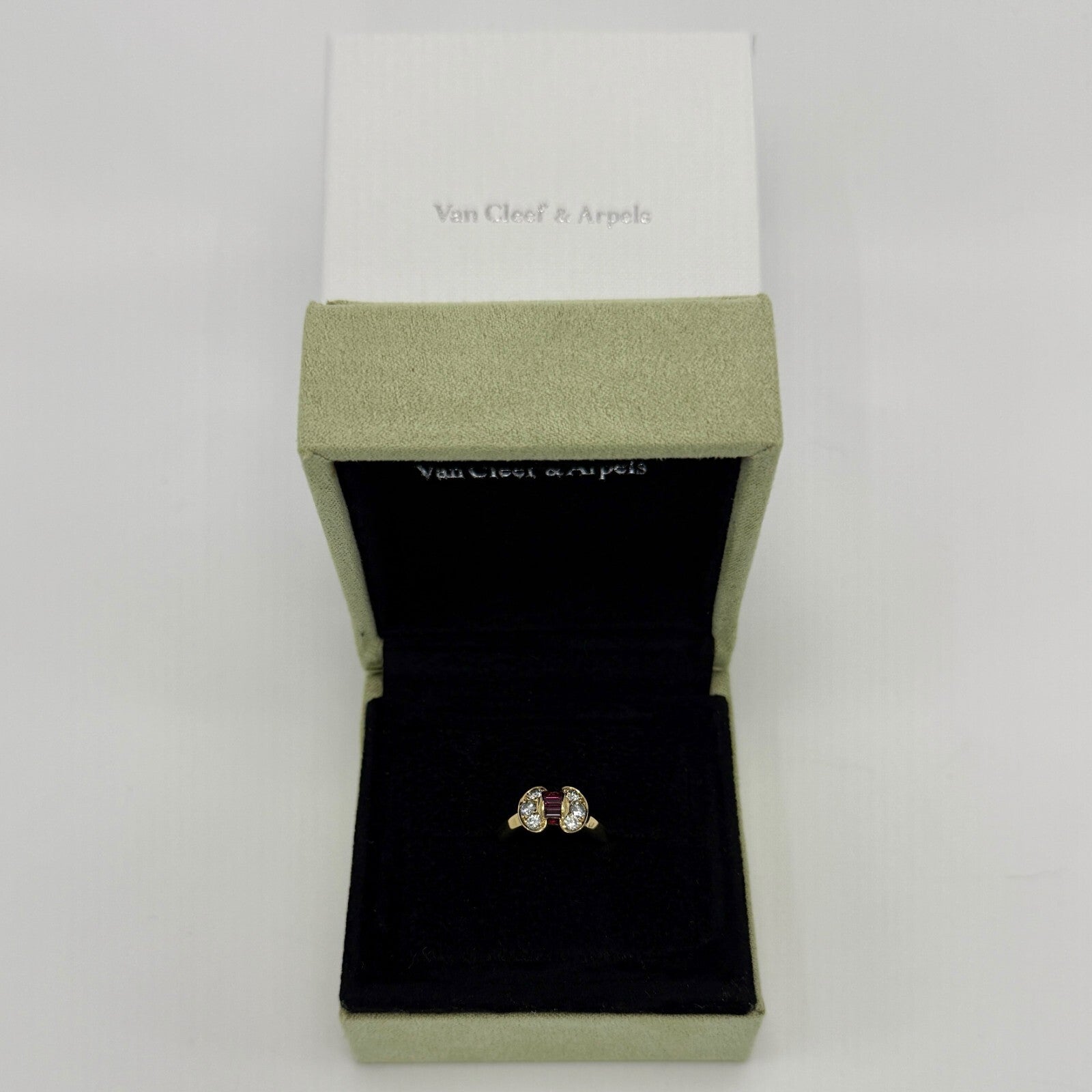 Rare Vintage Van Cleef & Arpels Ruby & Diamond Ribbon Bow 18k Yellow Gold Ring — view 2