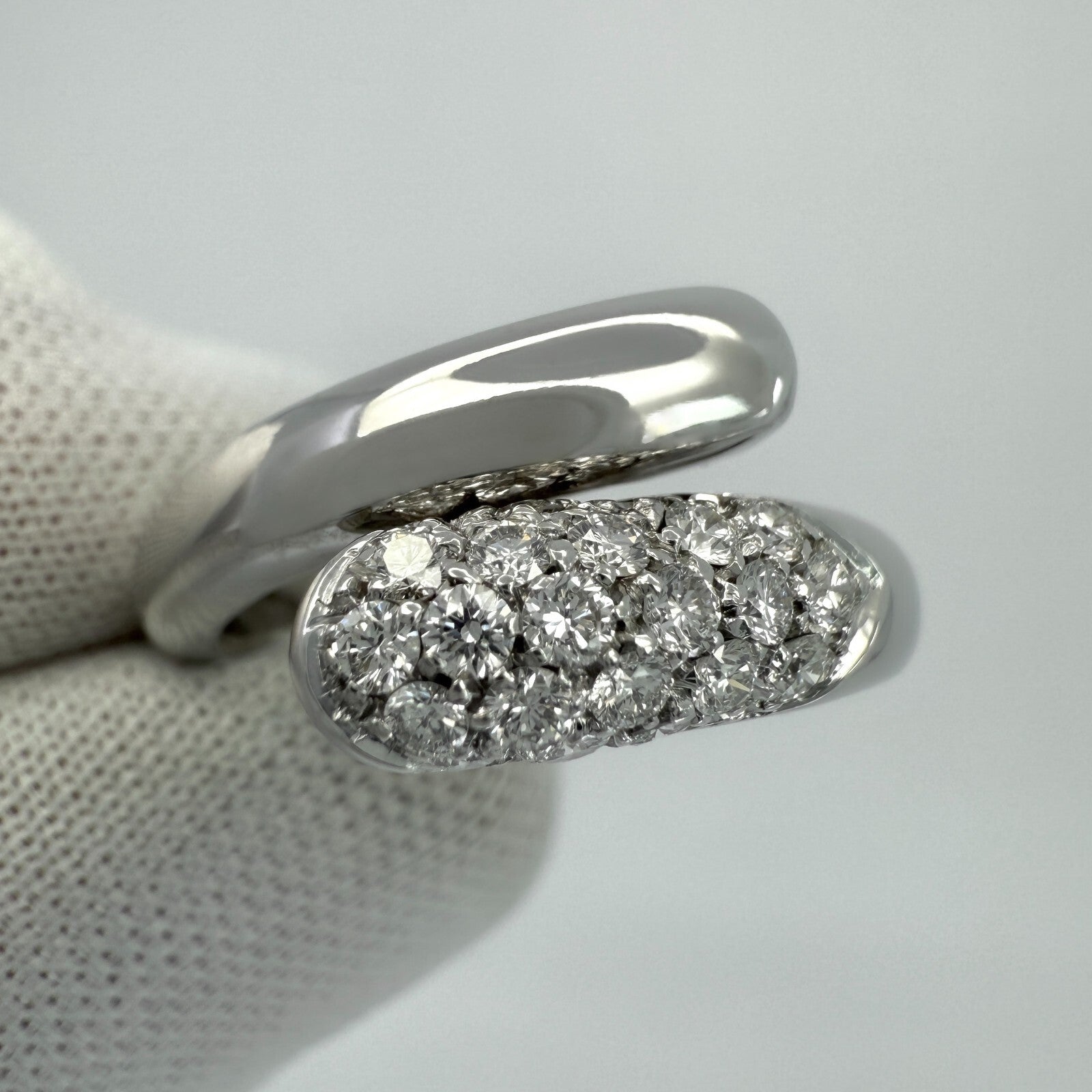 Rare Vintage Bvlgari Astrea Pavé Diamond 18k White Gold Bypass Ring — view 3