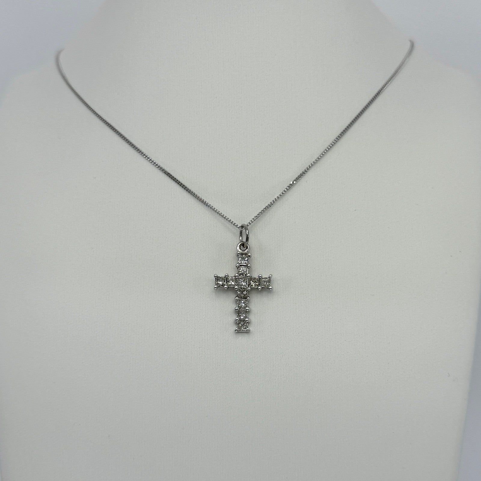 Natural 1.00ct Princess Cut Diamond Cross 18k White Gold Pendant Necklace 3.53g — view 3