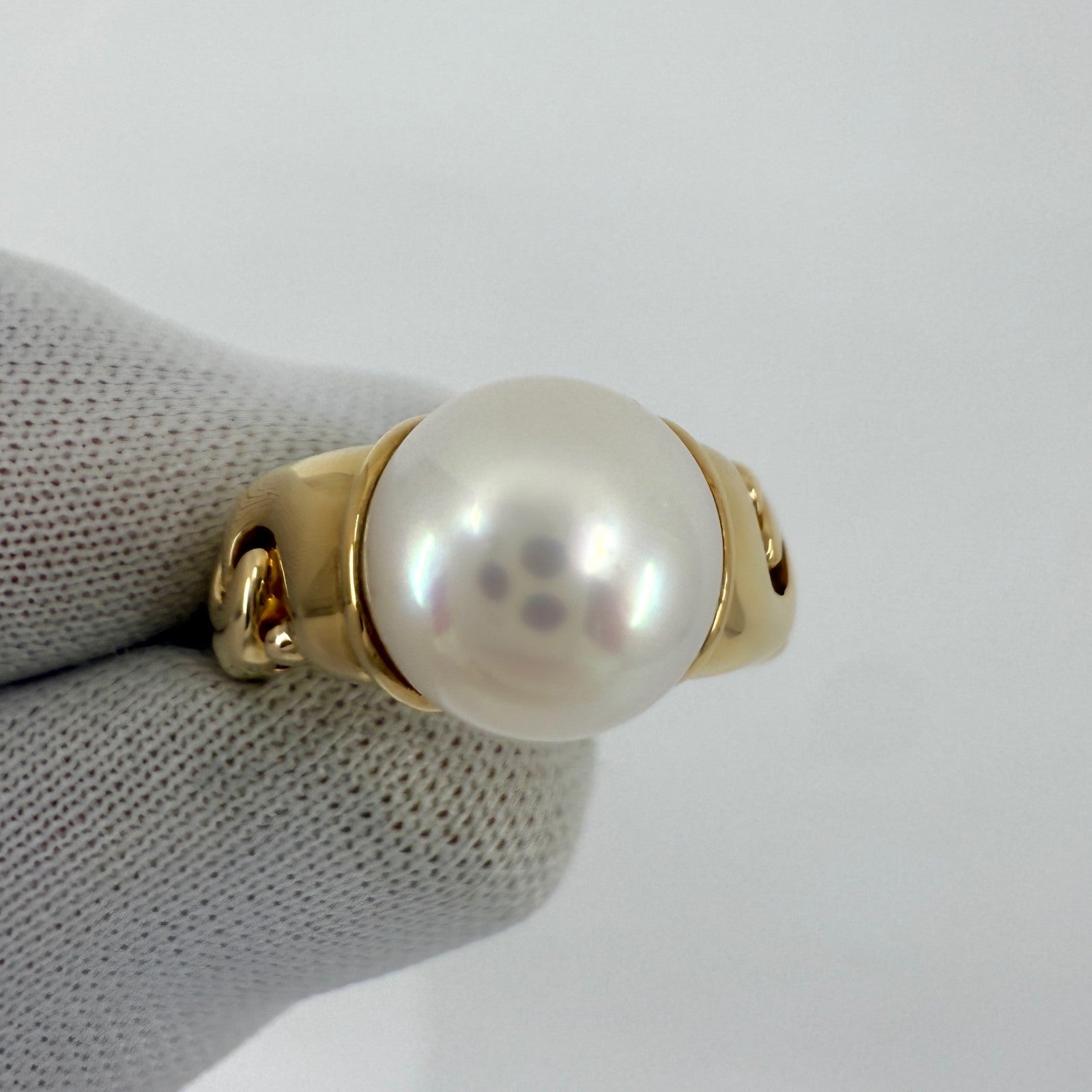 Rare Vintage Bvlgari Passo Doppio 9mm White Pearl 18k Yellow Gold Ring EU49 — view 3