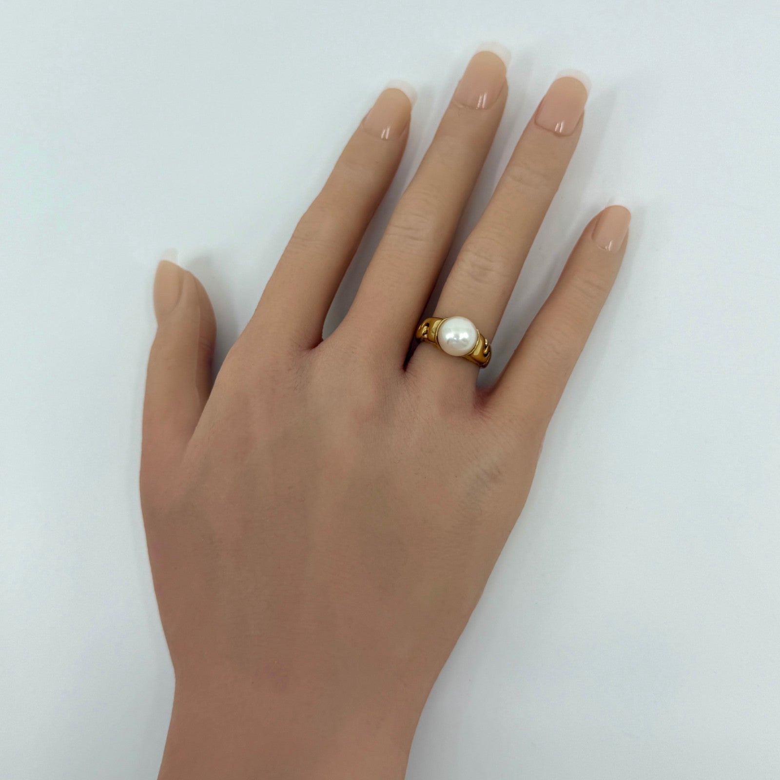 Rare Vintage Bvlgari Passo Doppio 9mm White Pearl 18k Yellow Gold Ring EU49 — view 5