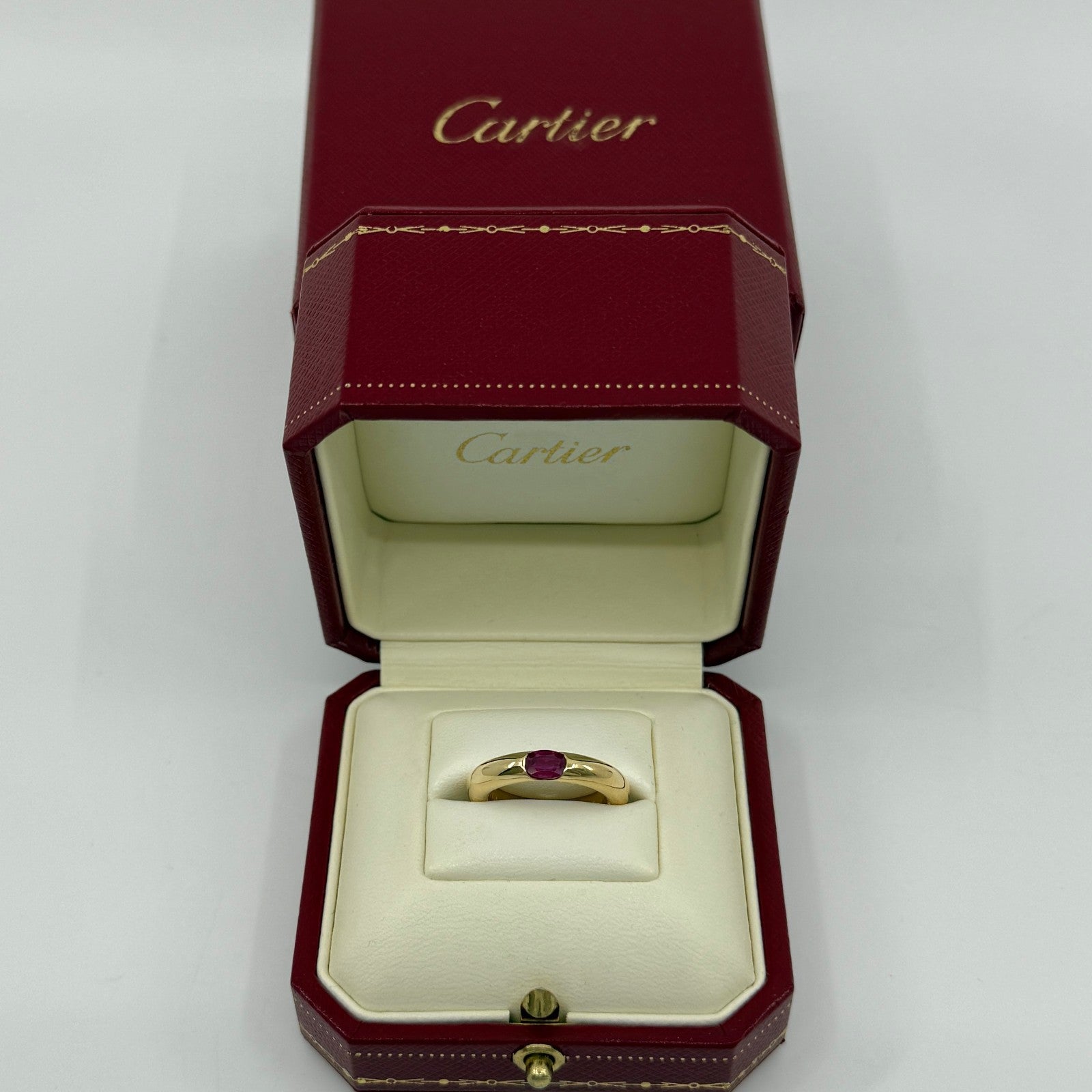 Vintage Cartier Pink Red Ruby Oval Cut 18k Yellow Gold Solitaire Ellipse Ring 50 — view 2