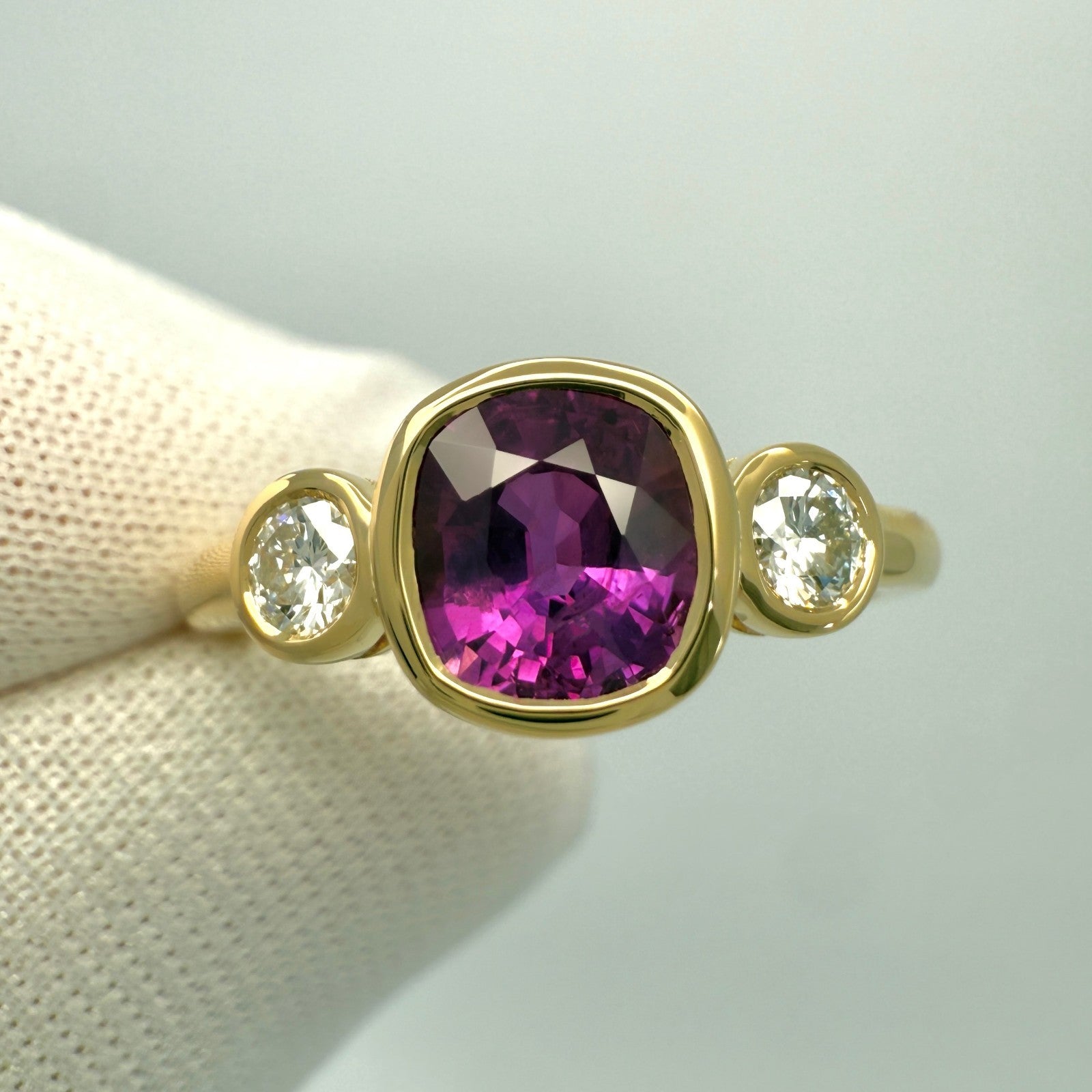 Natural Vivid Pink Purple Sapphire & Diamond 18k Yellow Gold Three Stone Ring — view 4