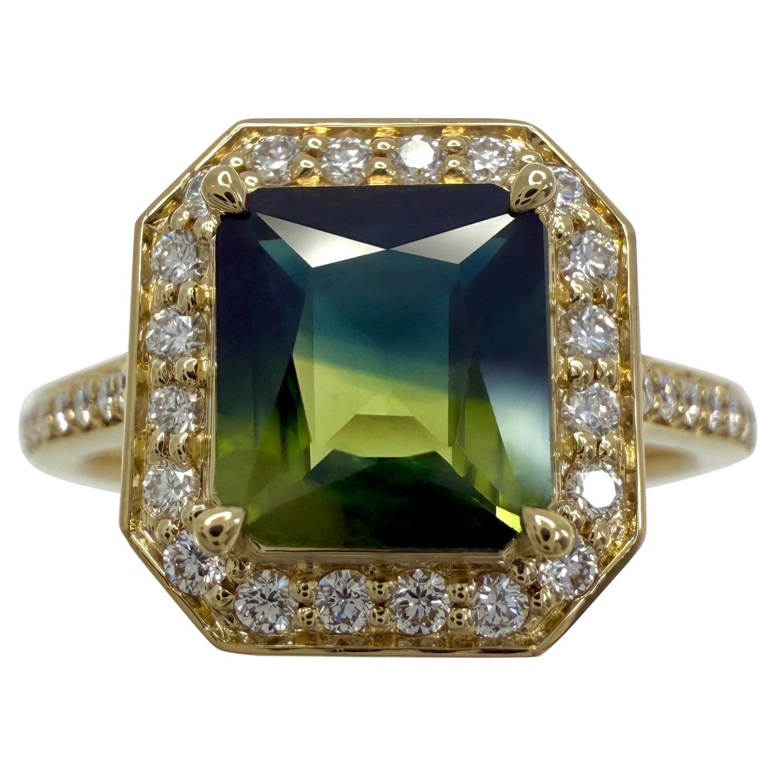 2.01ct GIA Certified Bi Colour Thai Sapphire & Diamond 18k Yellow Gold Halo Ring — view 1