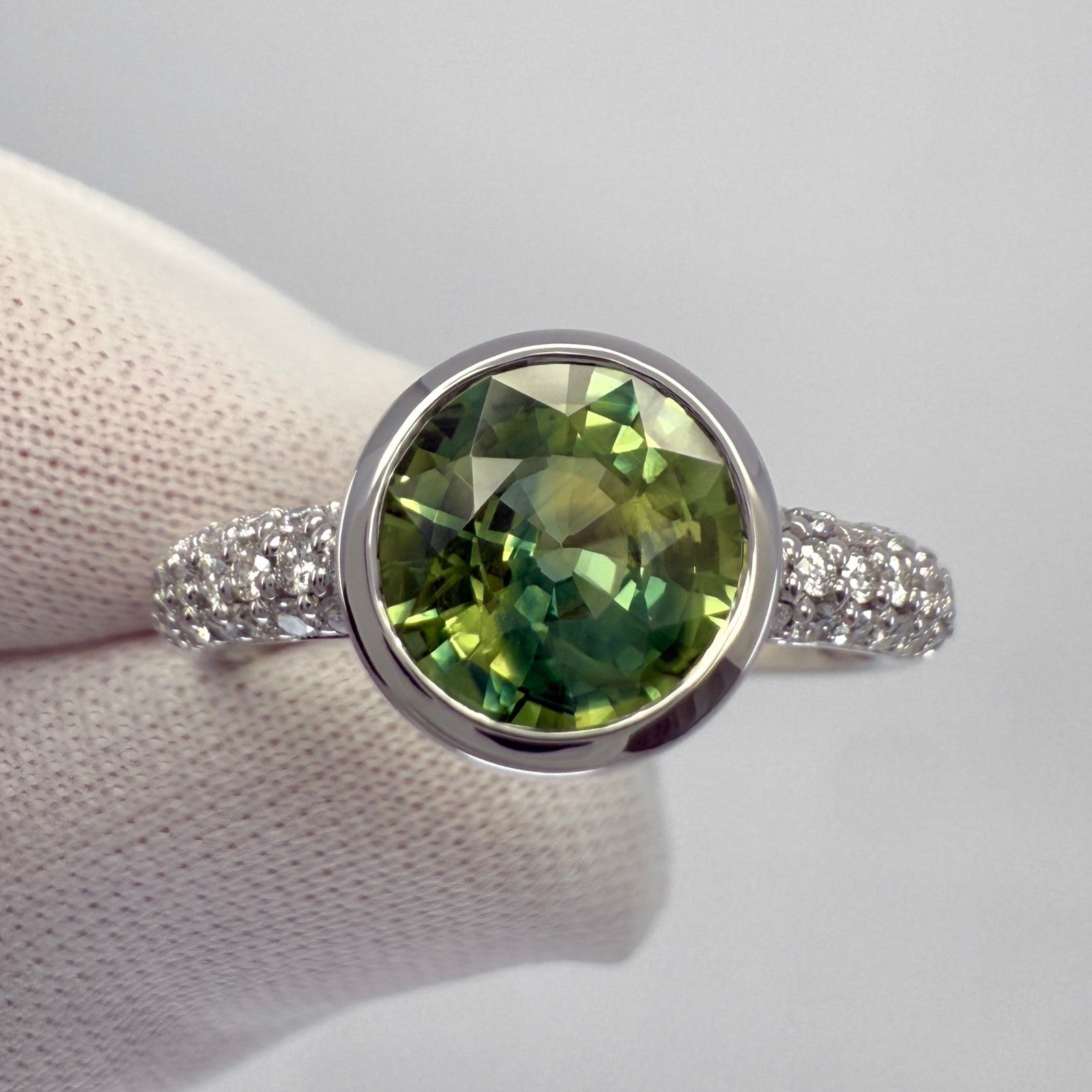 2.02ct Parti Bi Colour Round Green Yellow Sapphire & Diamond 18k White Gold Ring — view 2