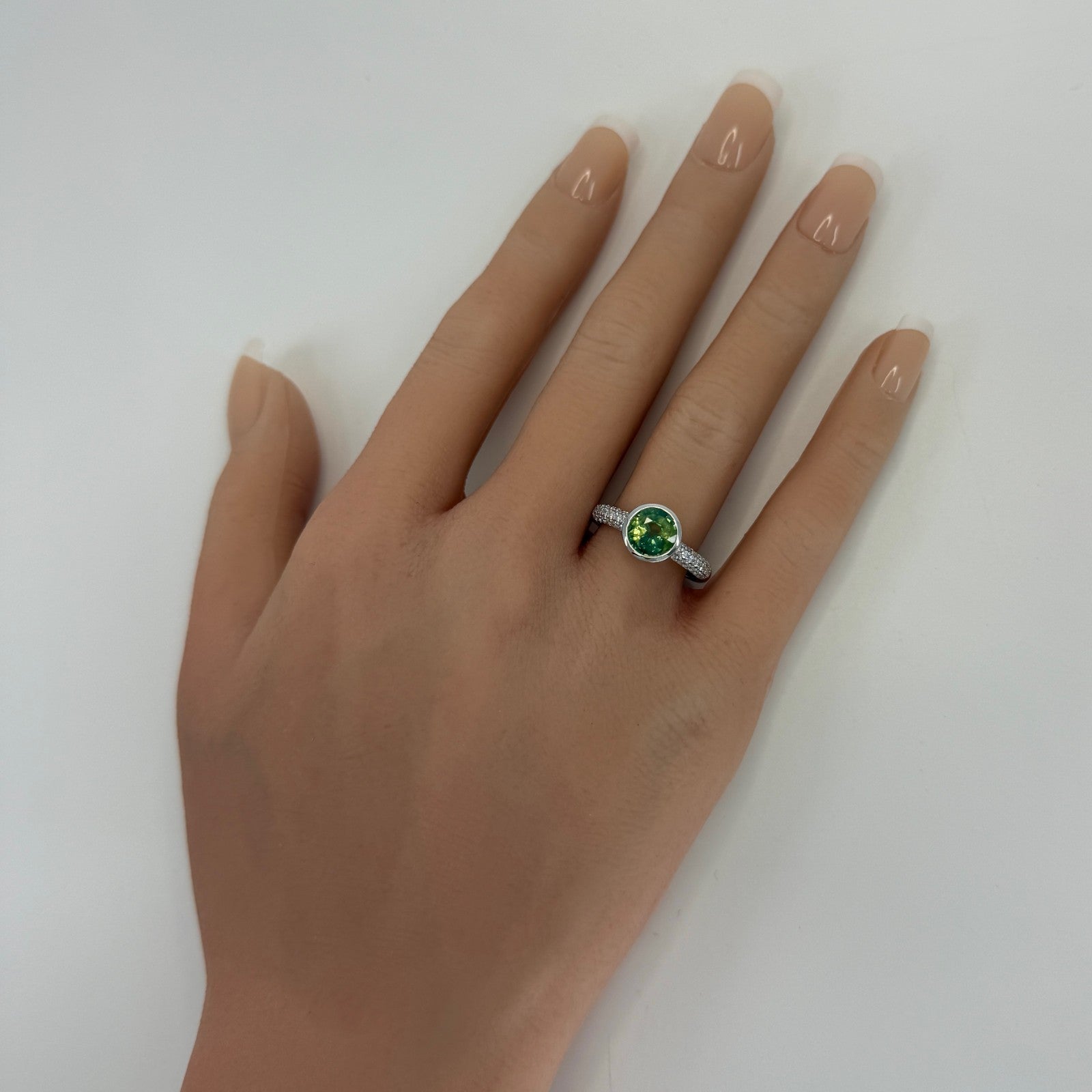 2.02ct Parti Bi Colour Round Green Yellow Sapphire & Diamond 18k White Gold Ring — view 4