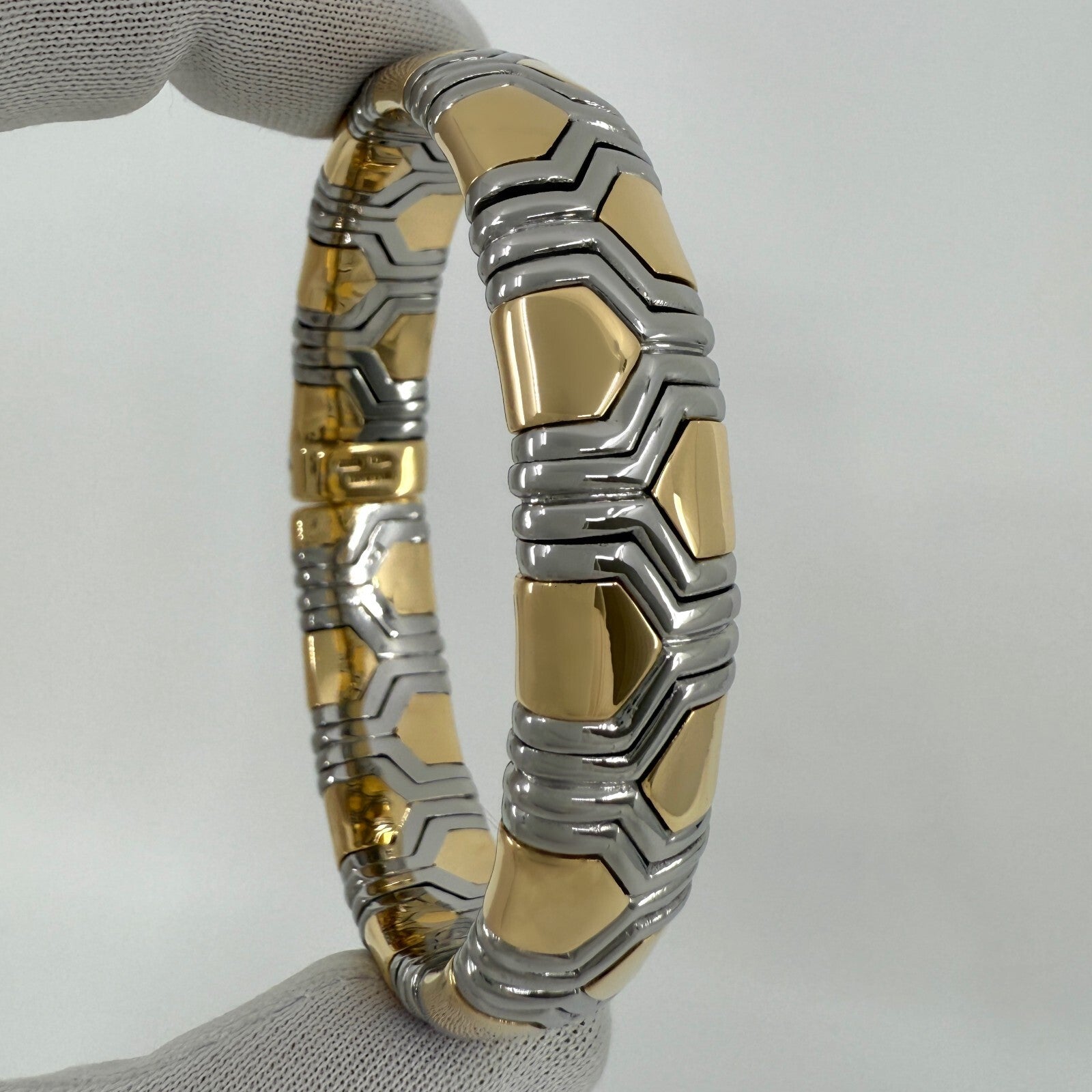 Bvlgari Bulgari Parentesi Tubogas Alveare Bangle Bracelet Cuff 18k Gold & Steel — view 3