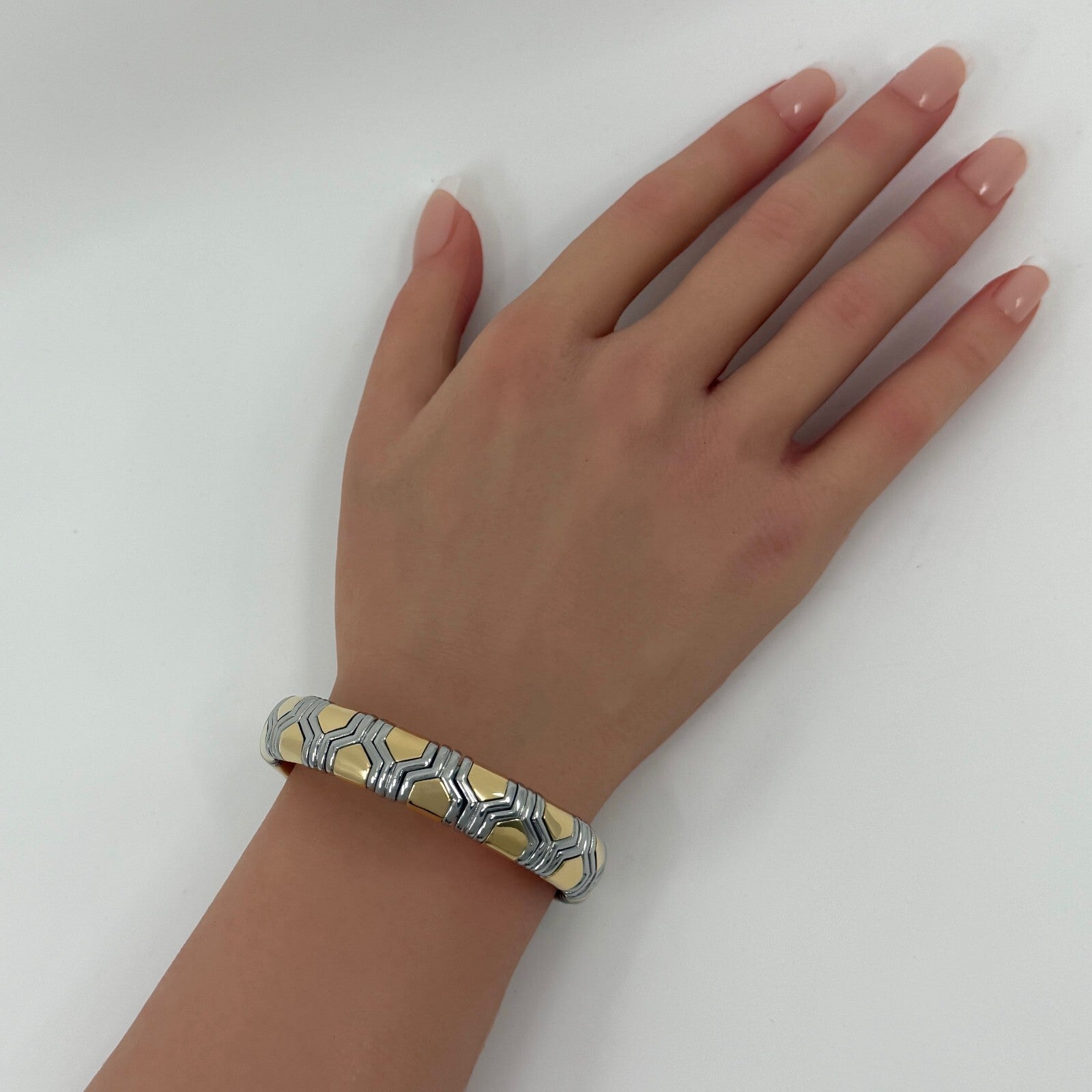 Bvlgari Bulgari Parentesi Tubogas Alveare Bangle Bracelet Cuff 18k Gold & Steel — view 4
