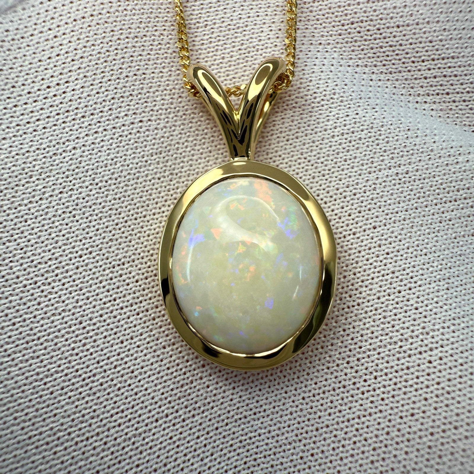 Natural 5.47ct Australian Opal Oval Cabochon 18k Yellow Gold Pendant Necklace — view 3