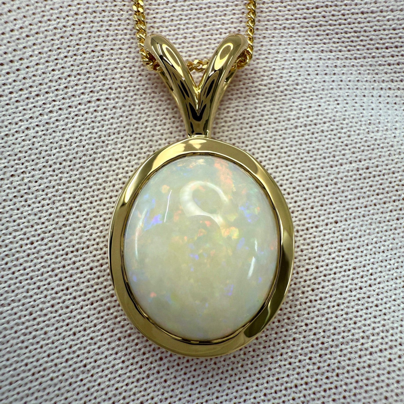 Natural 5.47ct Australian Opal Oval Cabochon 18k Yellow Gold Pendant Necklace — view 5