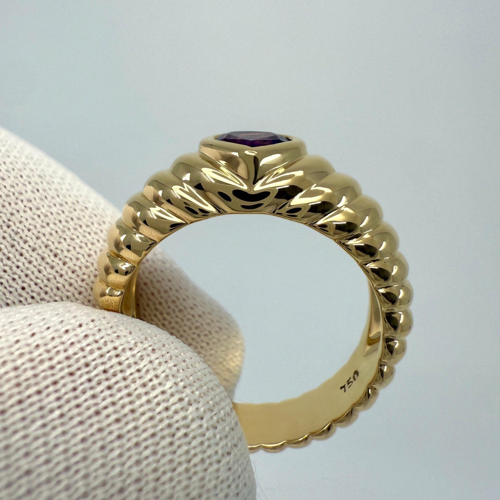 Vintage Tiffany & Co. Vivid Purple Amethyst Heart Cut 18k Yellow Gold Band Ring — view 5