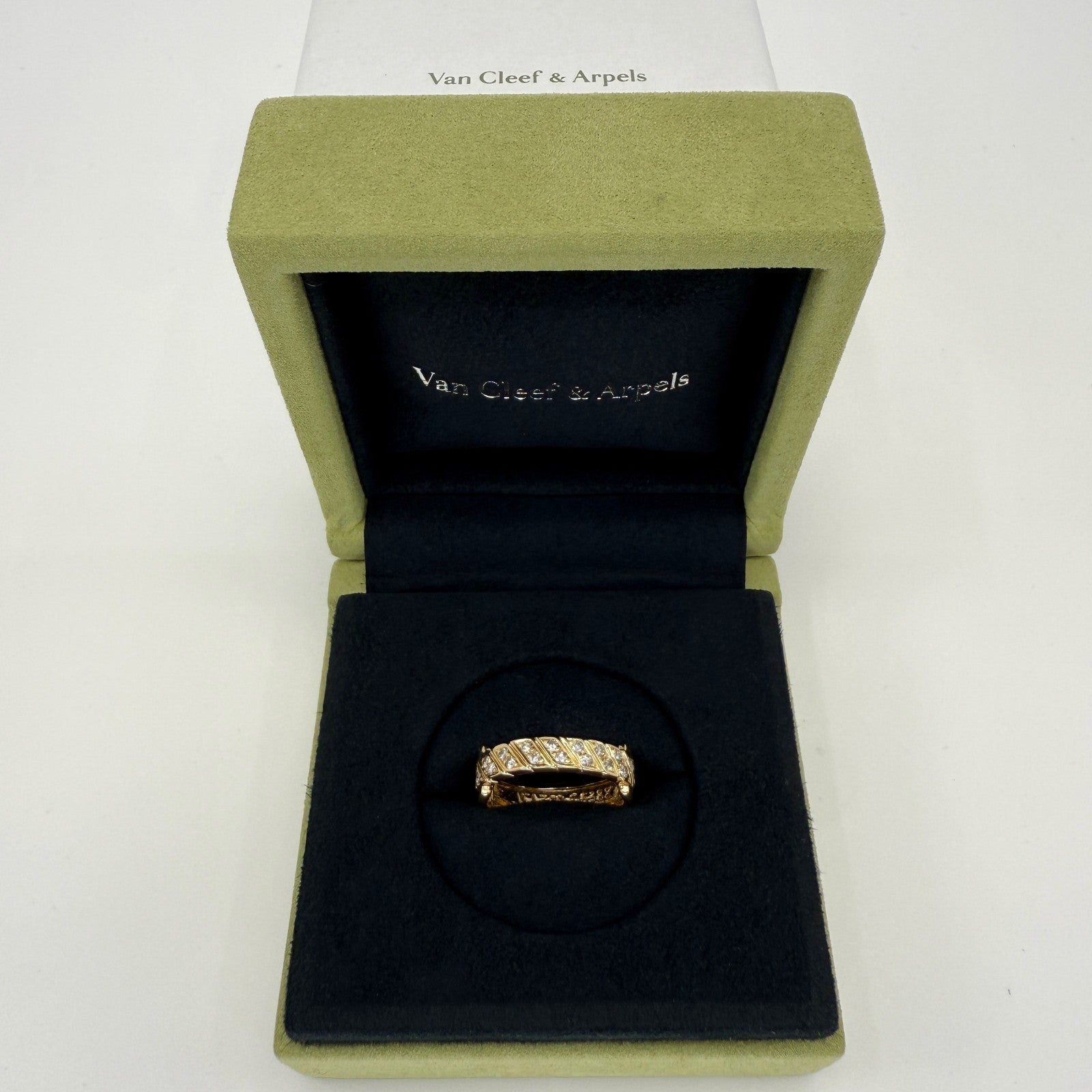 Very Rare Vintage Van Cleef & Arpels 18k Yellow Gold Diamond Buckle Band Ring — view 2