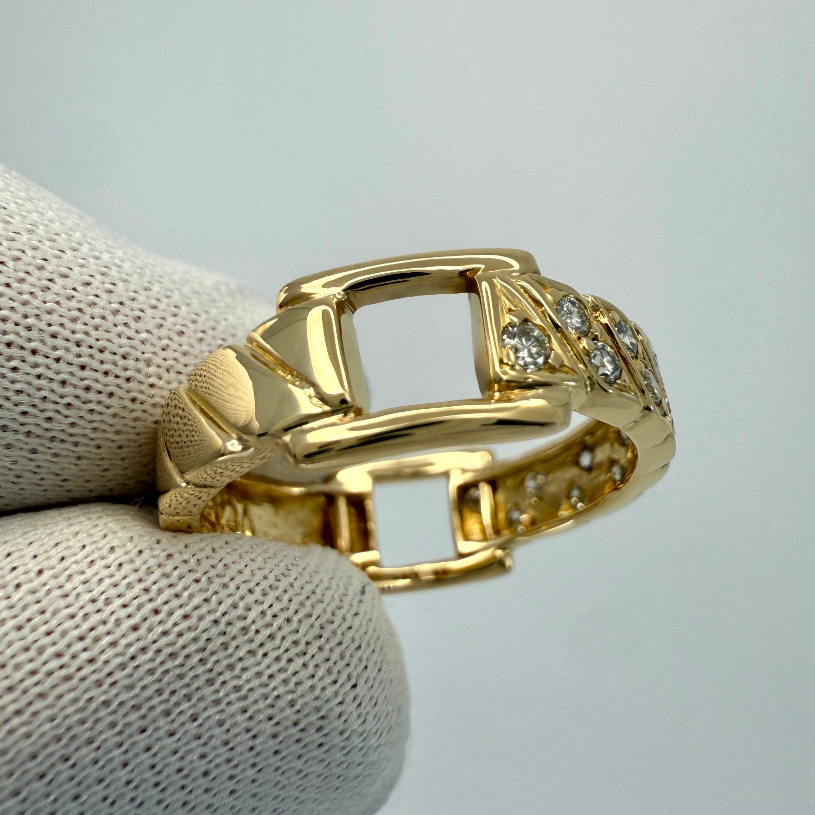 Very Rare Vintage Van Cleef & Arpels 18k Yellow Gold Diamond Buckle Band Ring — view 4