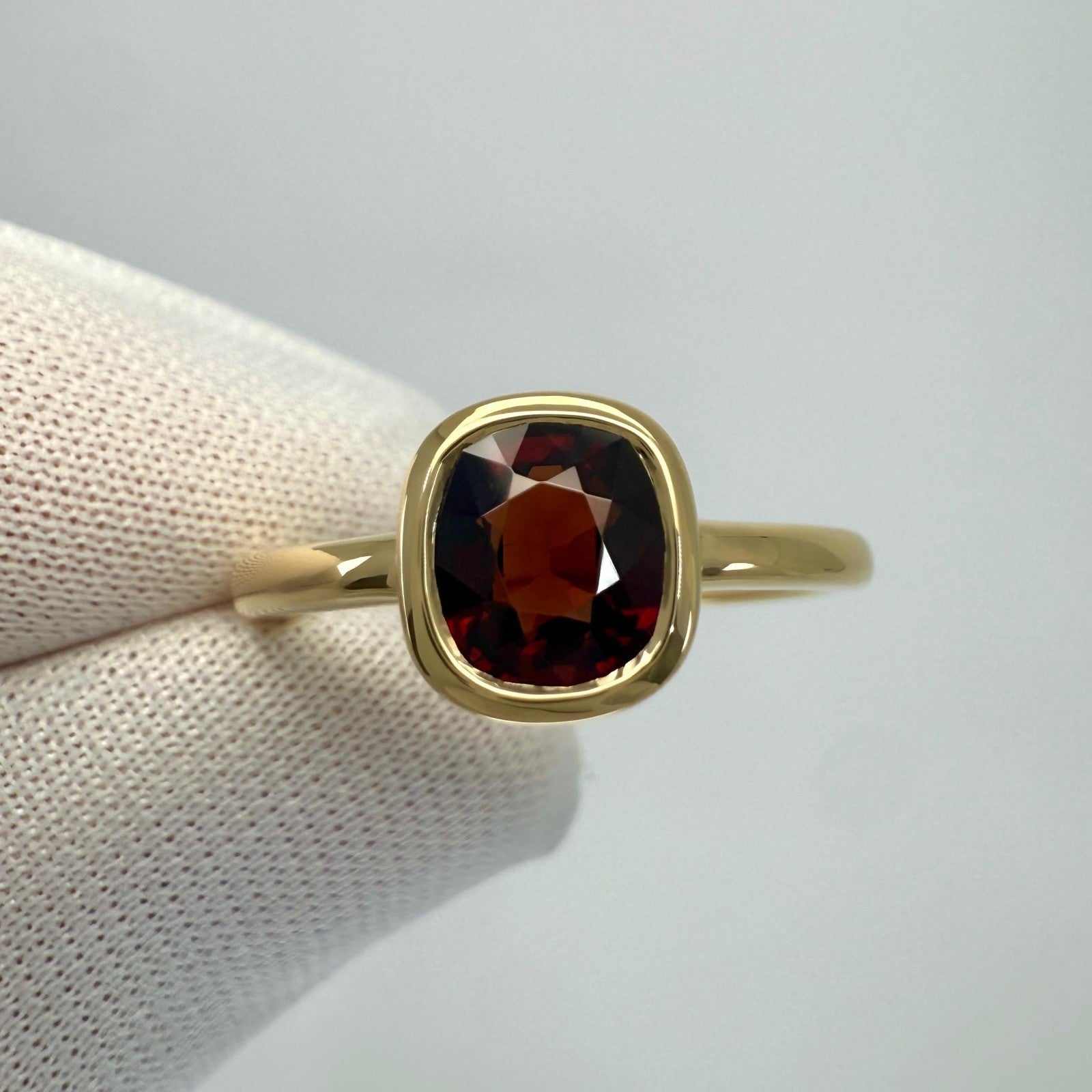 1.02ct Deep Red Spinel Cushion Cut 18k Yellow Gold Bezel Rubover Solitaire Ring — view 4